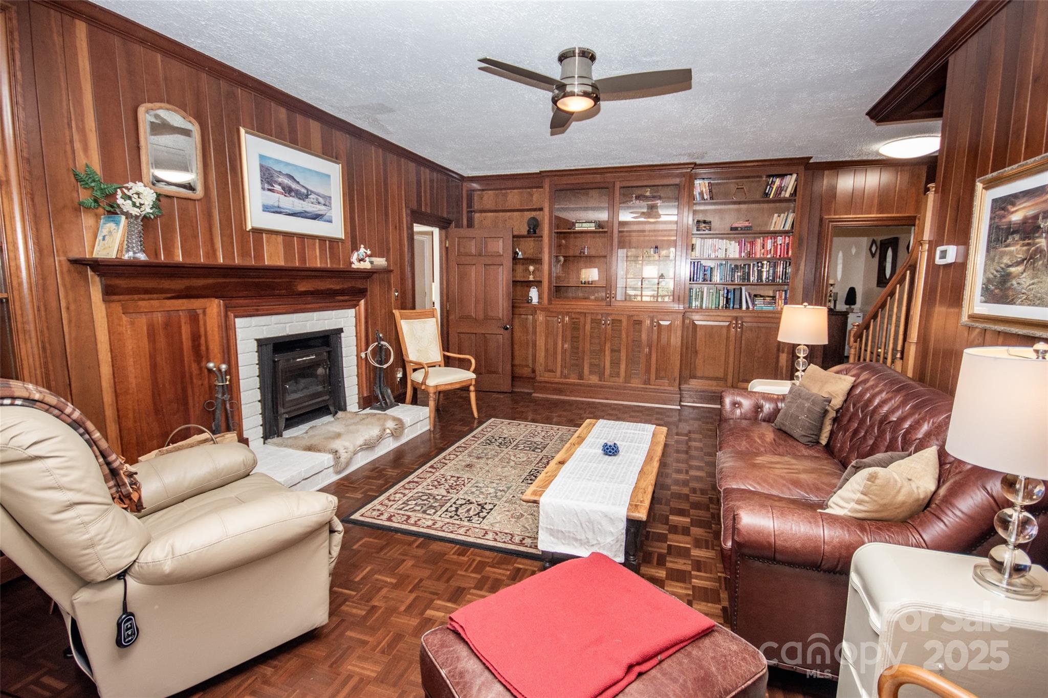 322 Valley Stream Road — Statesville