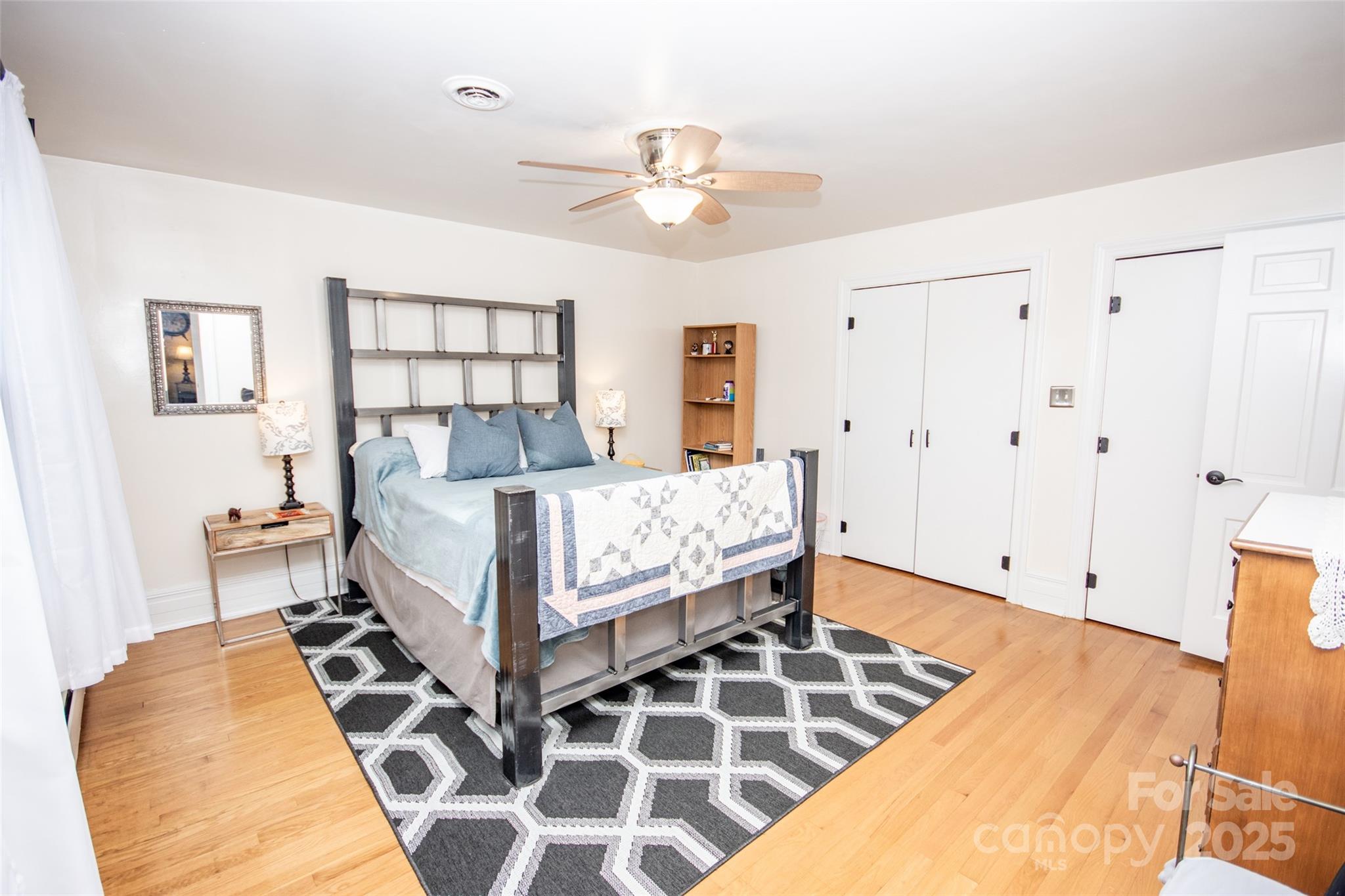 322 Valley Stream Road — Statesville