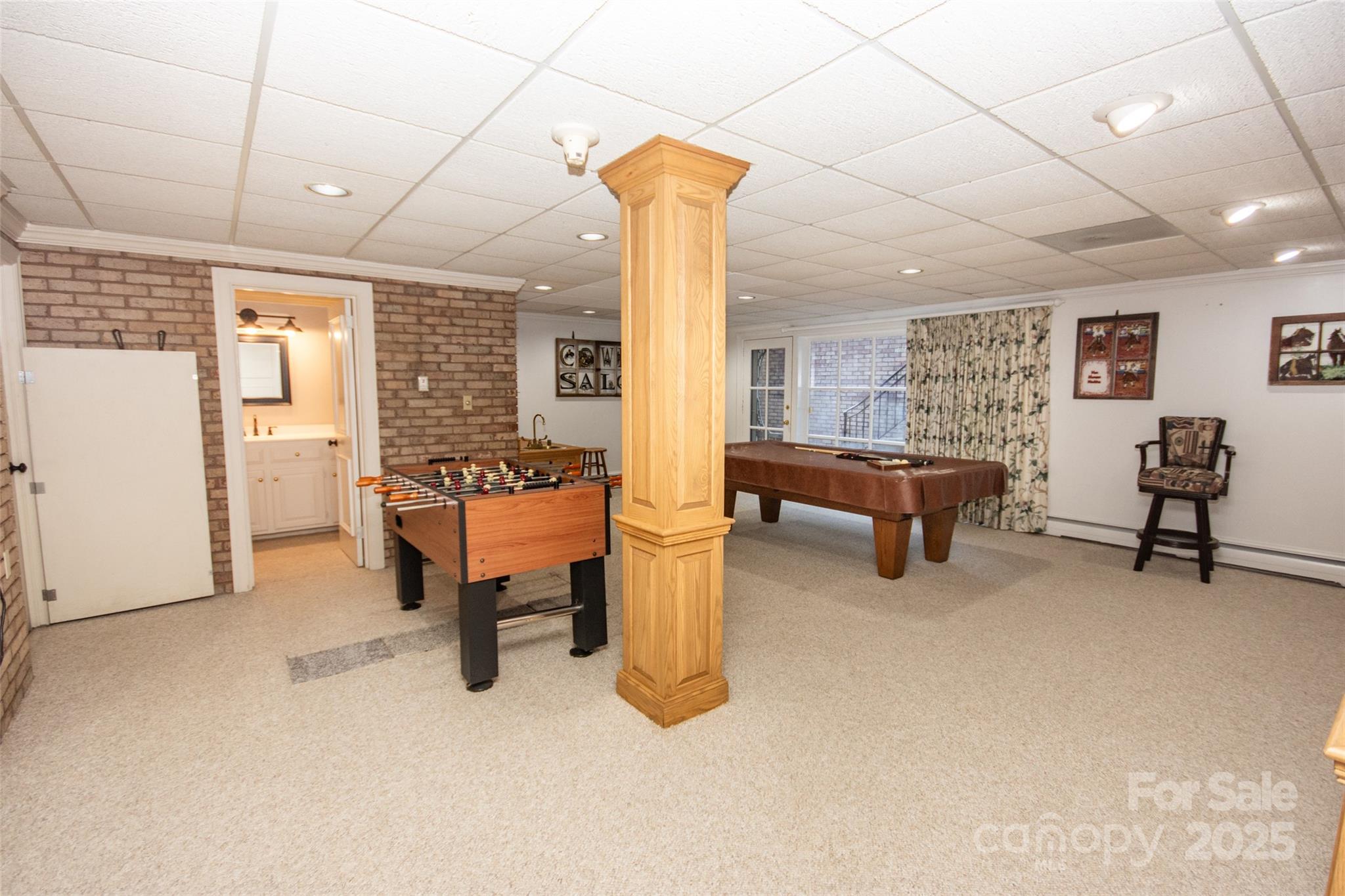 322 Valley Stream Road — Statesville