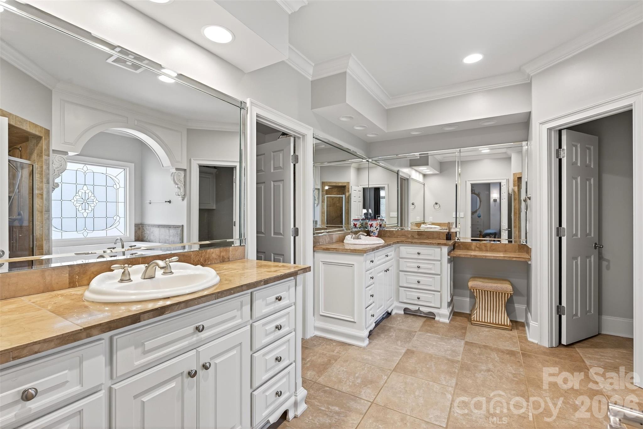 823 Inverness Circle — Spartanburg
