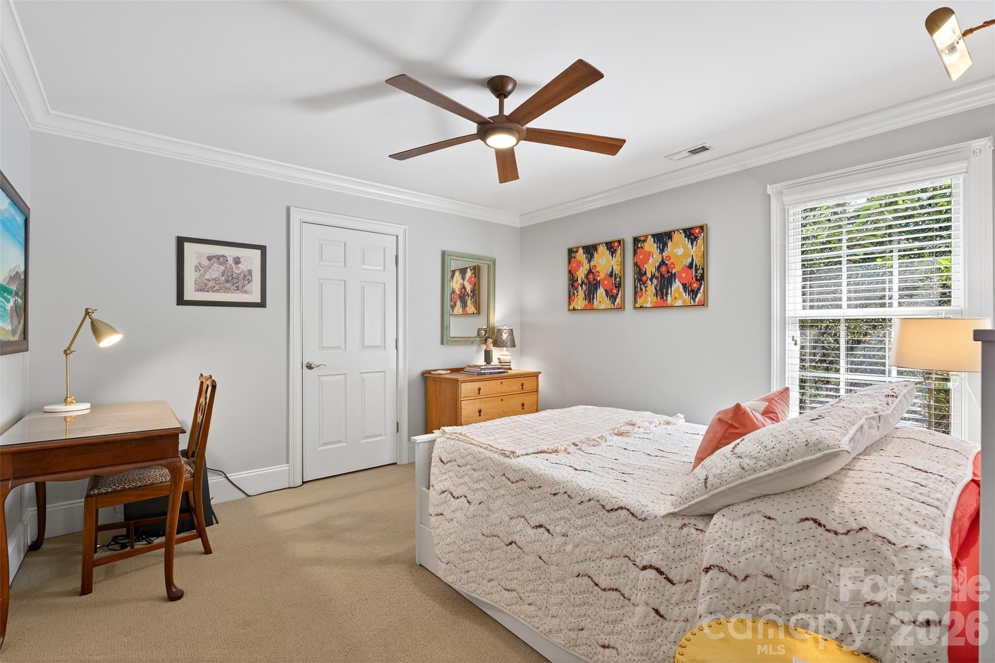 823 Inverness Circle — Spartanburg