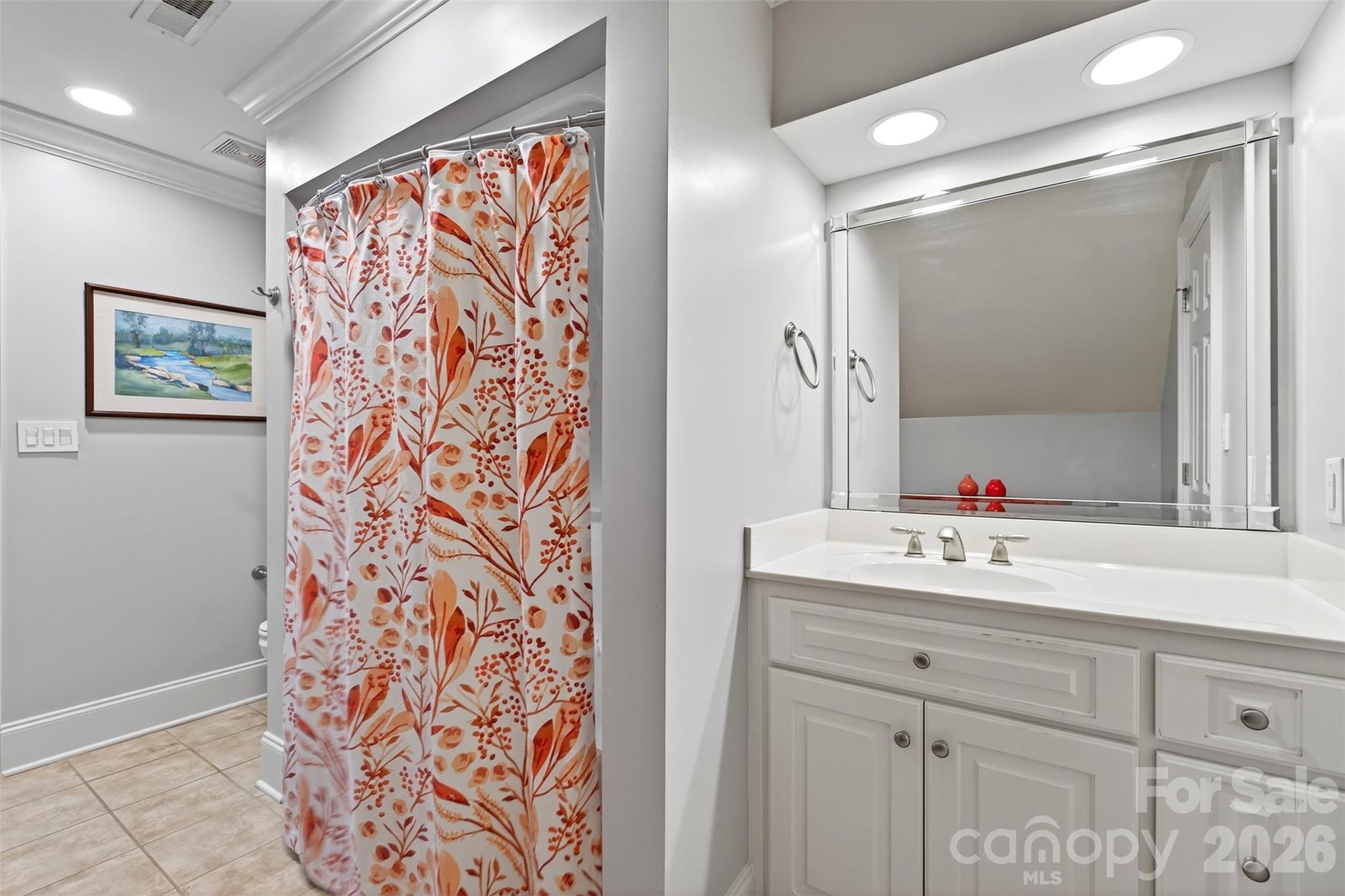 823 Inverness Circle — Spartanburg