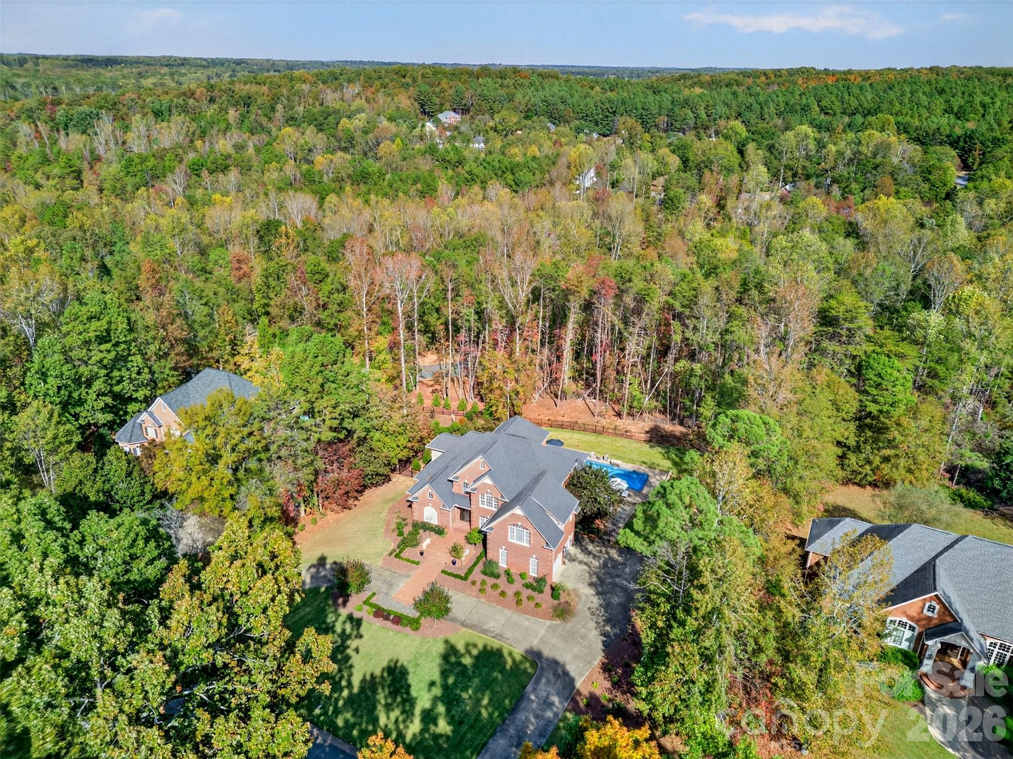 823 Inverness Circle — Spartanburg