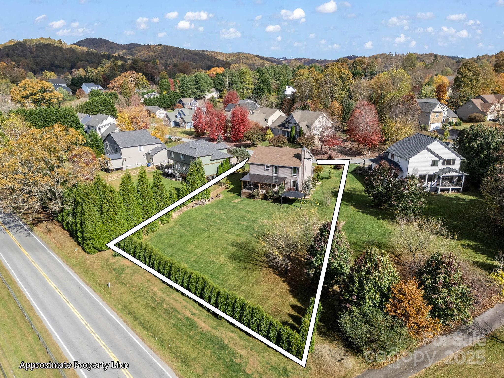 27 Drakes Meadow Lane — Arden