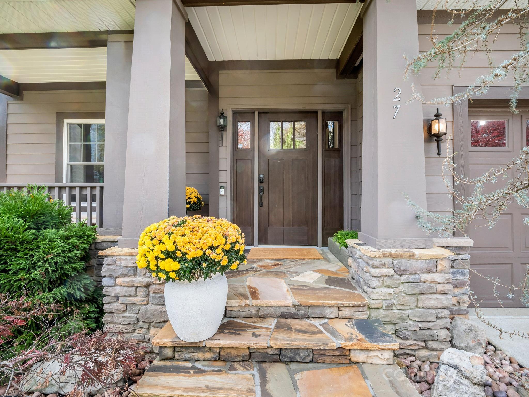 27 Drakes Meadow Lane — Arden