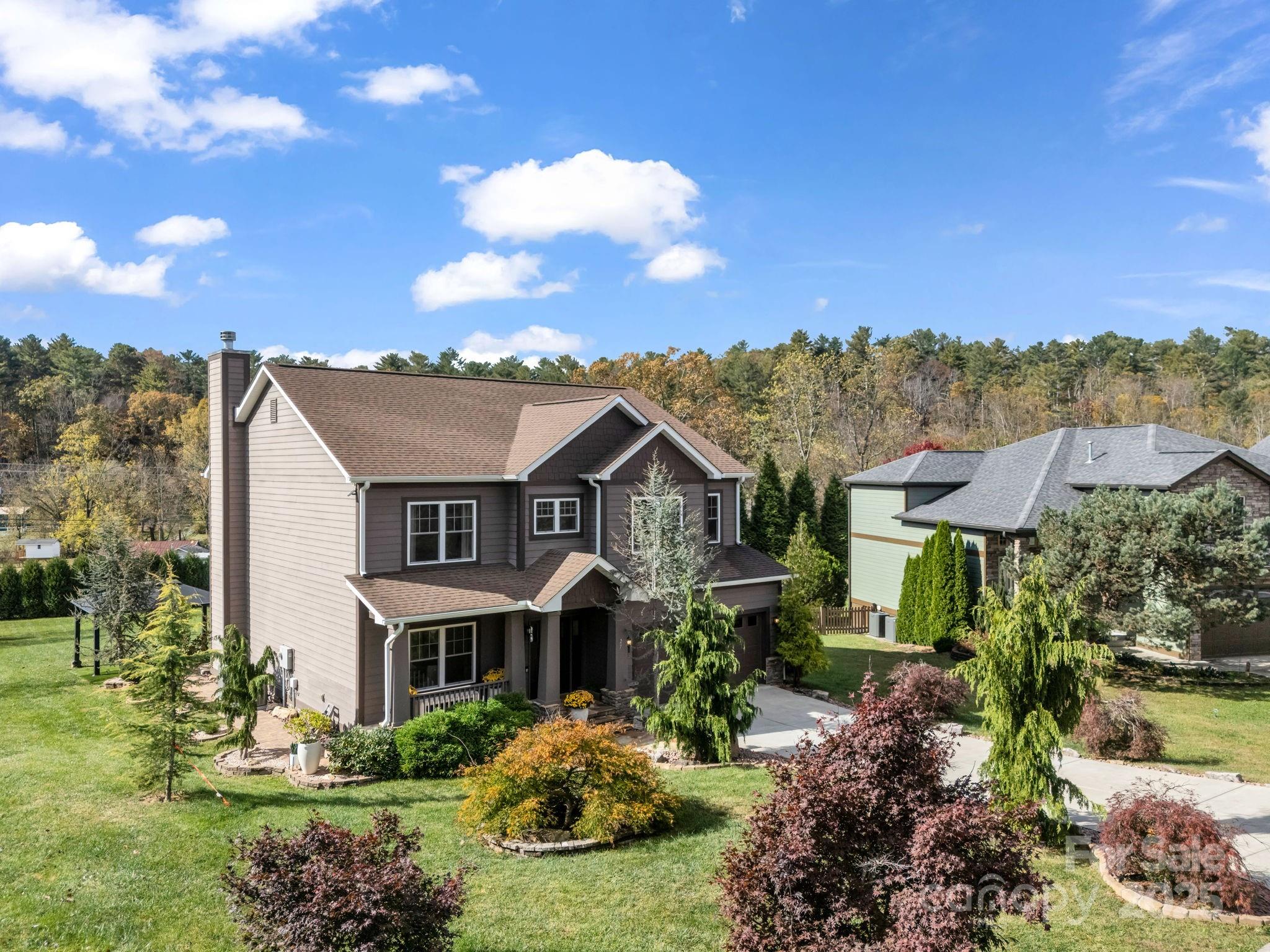 27 Drakes Meadow Lane — Arden