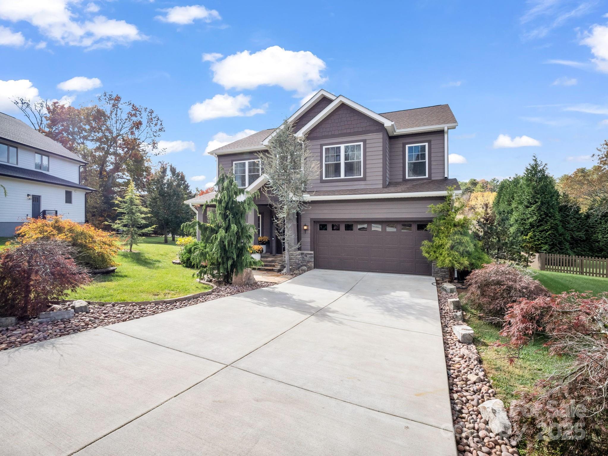 27 Drakes Meadow Lane — Arden