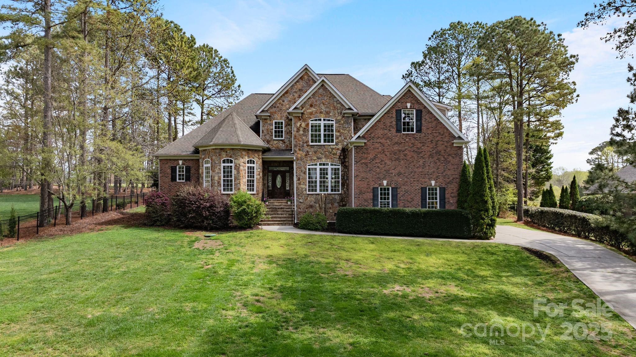 116 Whispering Cove Court — Mooresville