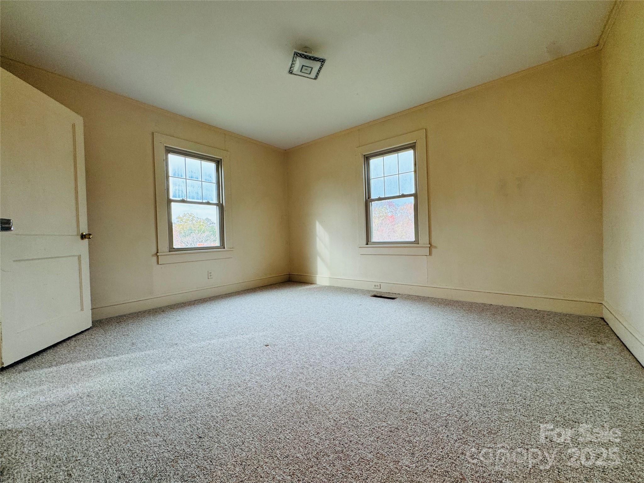 9143 S NC Highway 150 Highway — Linwood