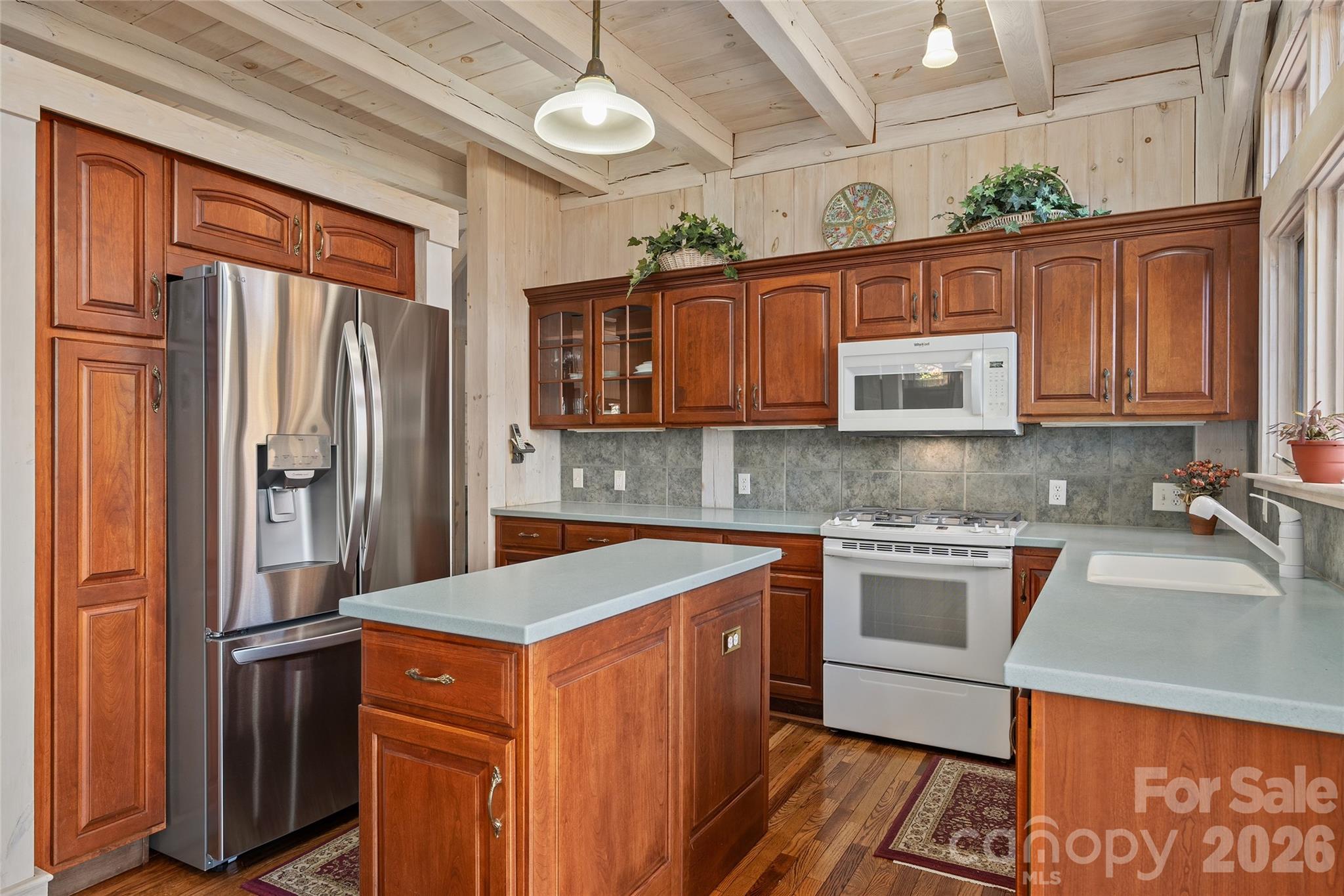 33 Great Aspen Way — Black Mountain