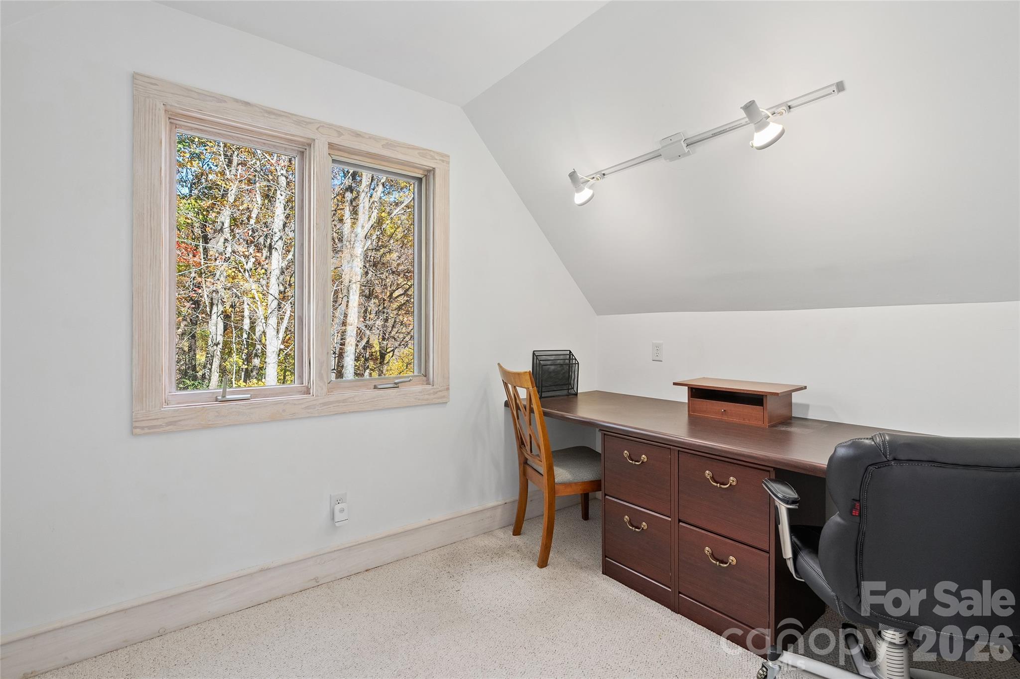 33 Great Aspen Way — Black Mountain