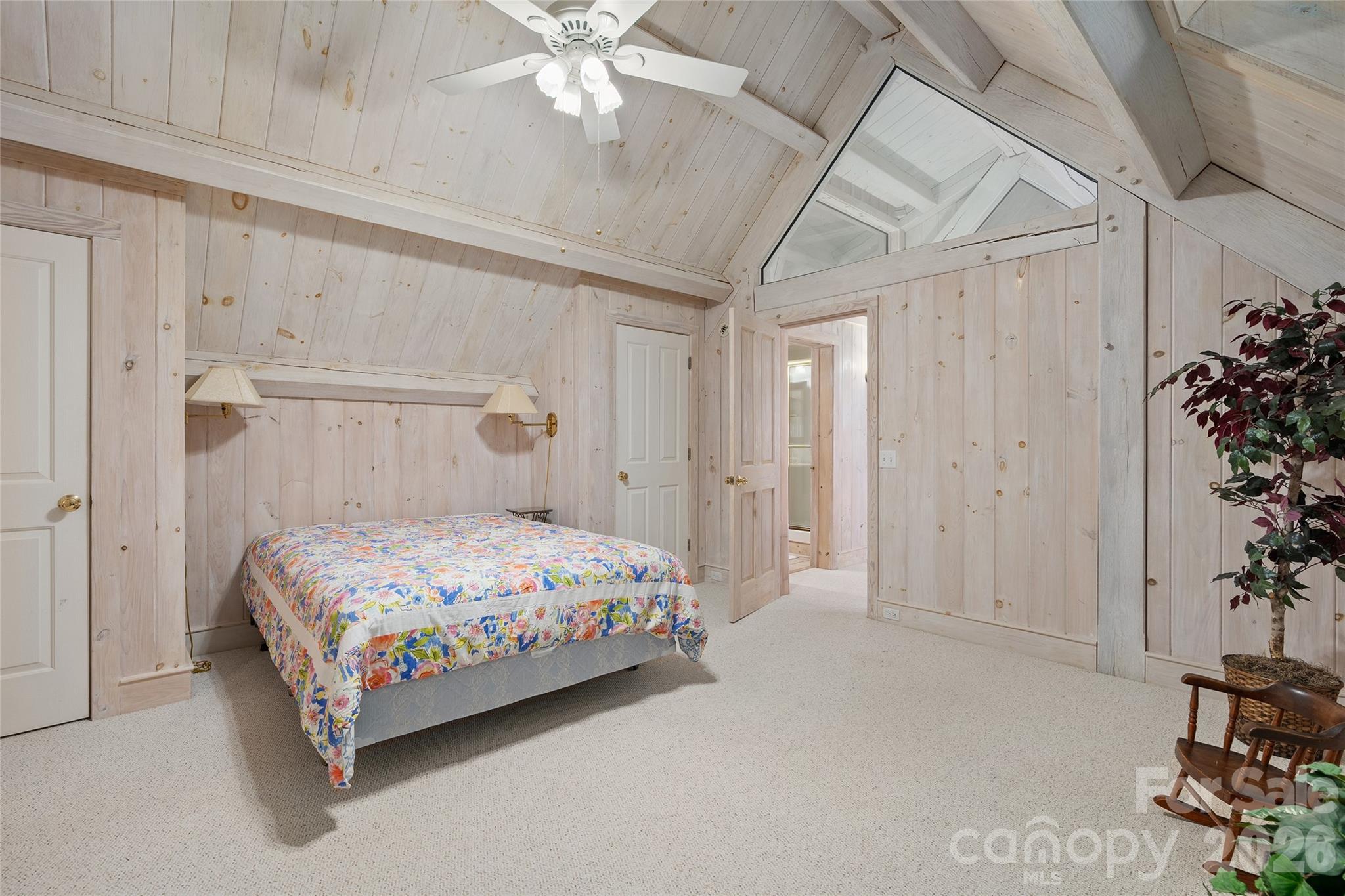 33 Great Aspen Way — Black Mountain