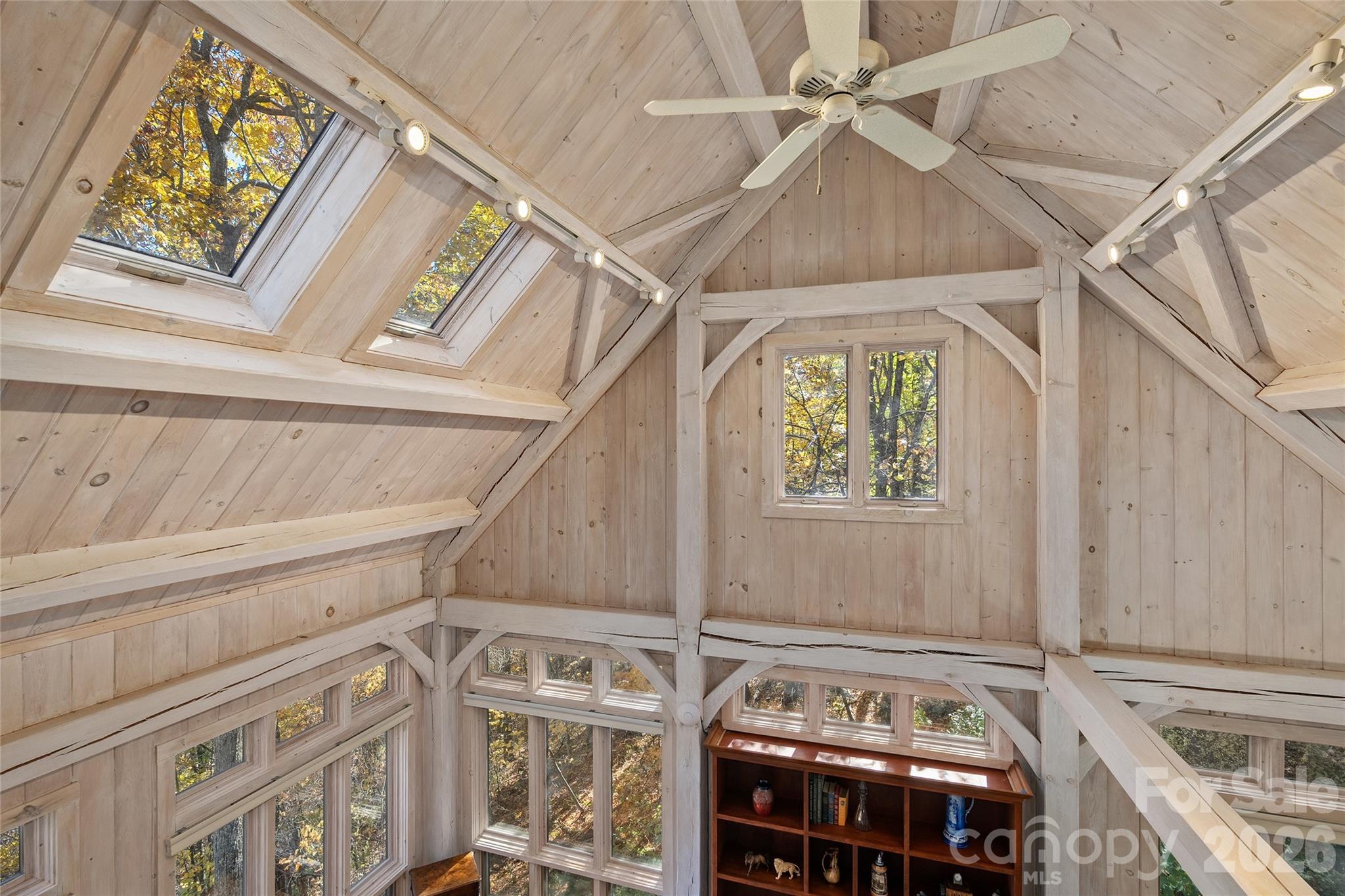 33 Great Aspen Way — Black Mountain