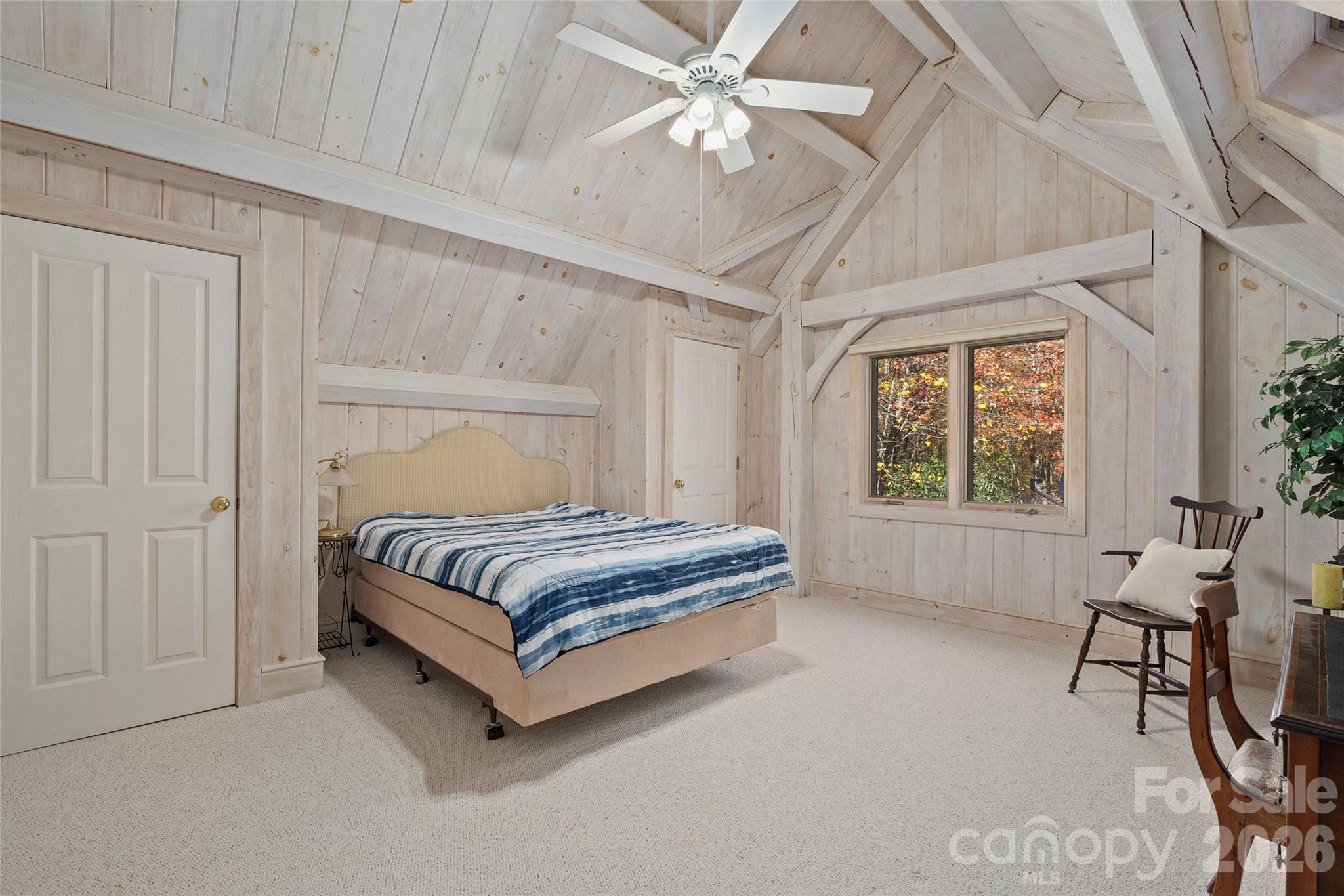 33 Great Aspen Way — Black Mountain