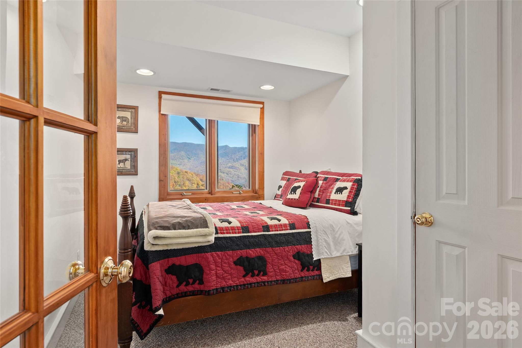 33 Great Aspen Way — Black Mountain