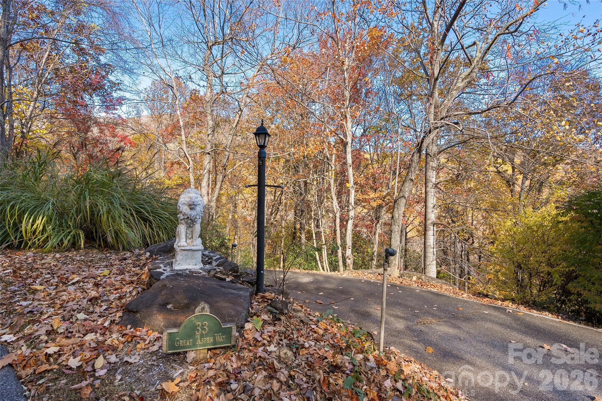 33 Great Aspen Way — Black Mountain