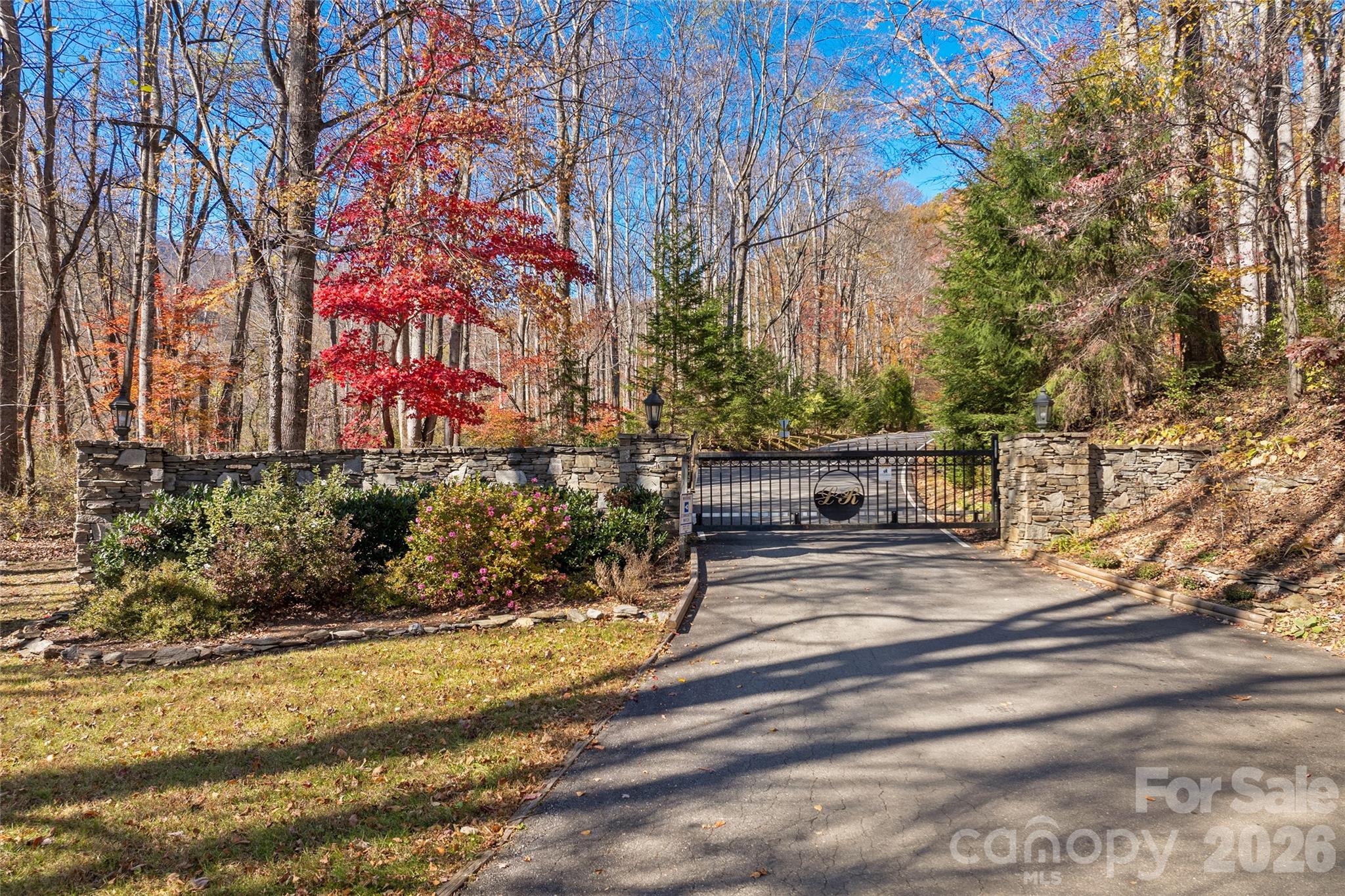 33 Great Aspen Way — Black Mountain