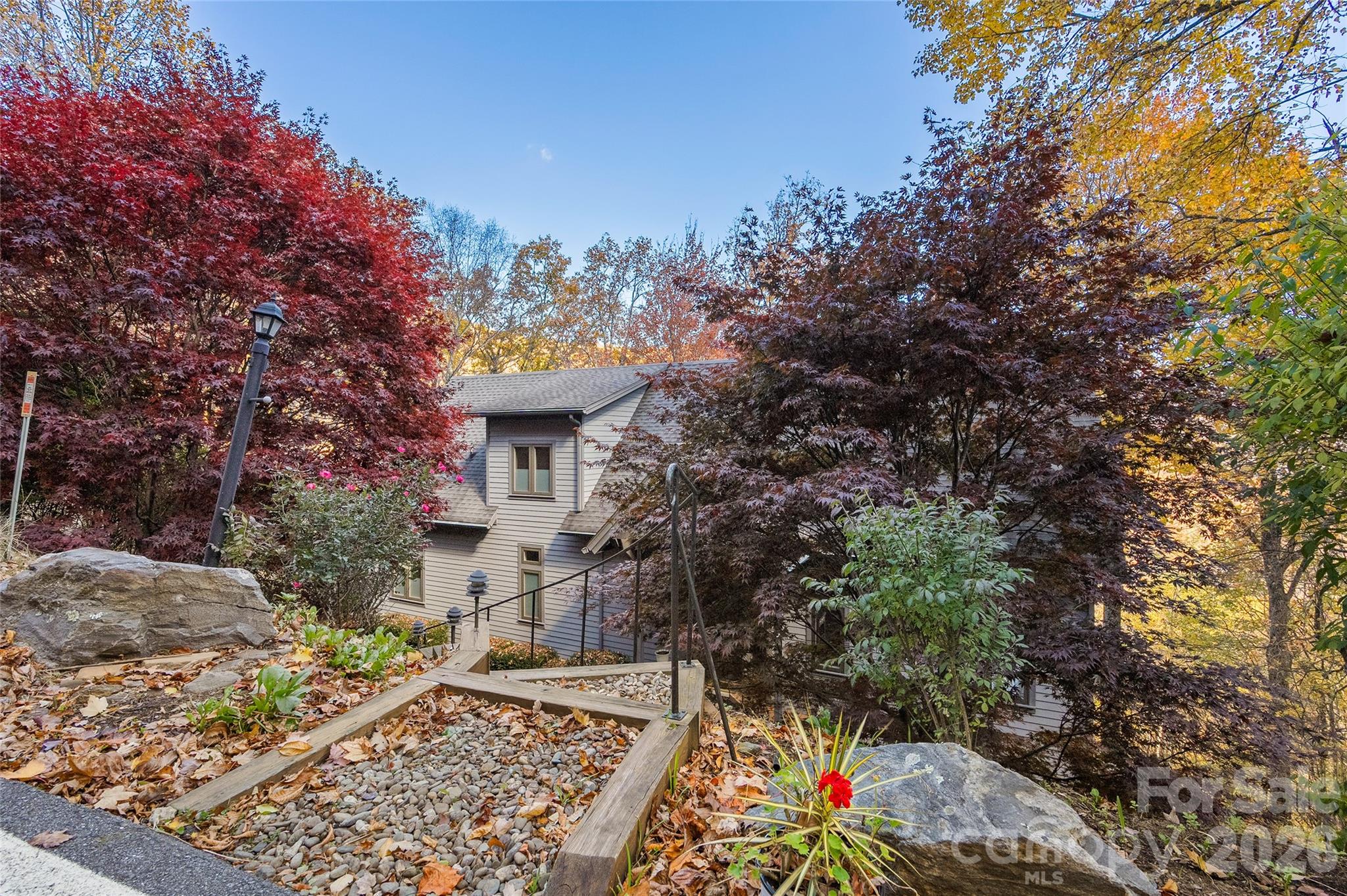 33 Great Aspen Way — Black Mountain