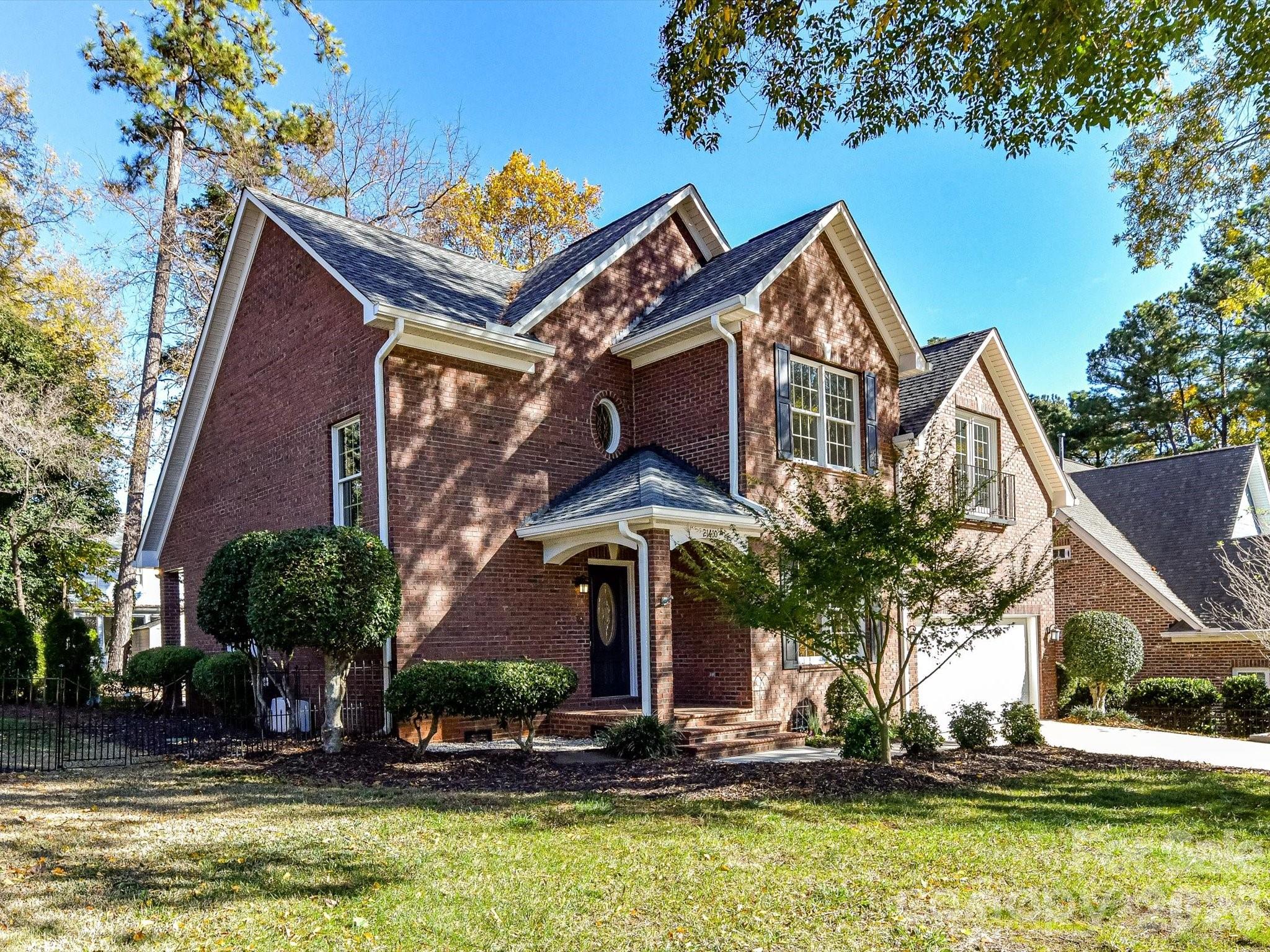 21410 Pinecrest Place — Cornelius