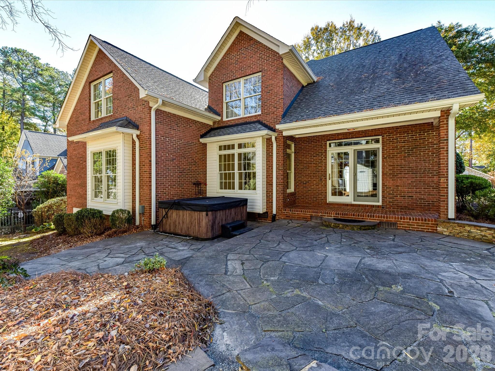 21410 Pinecrest Place — Cornelius