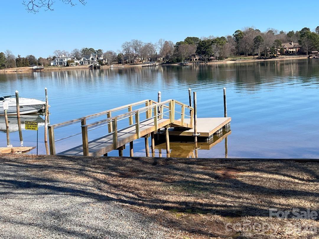 21410 Pinecrest Place — Cornelius