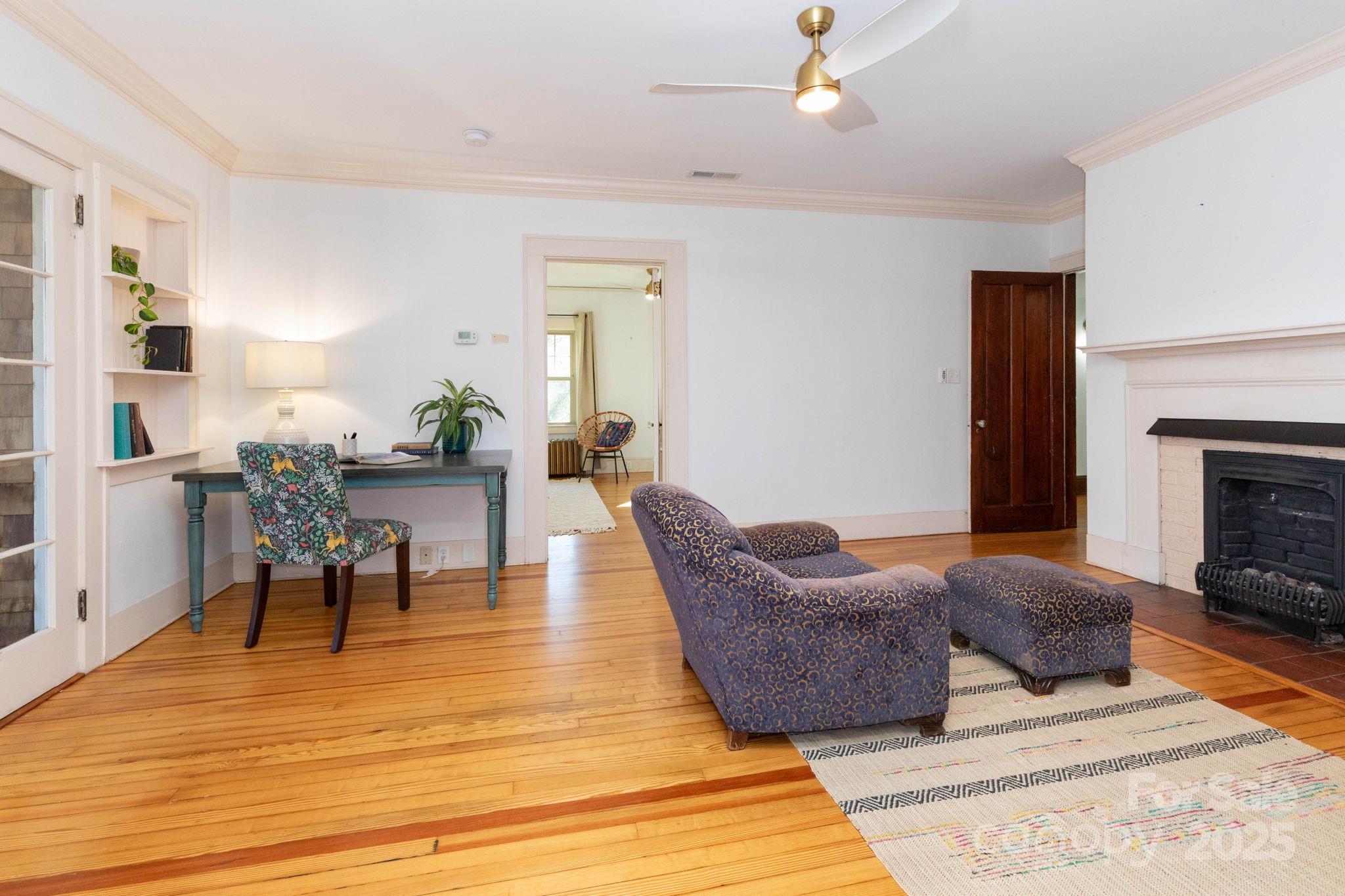 302 Iron Ridge Loop — Asheville