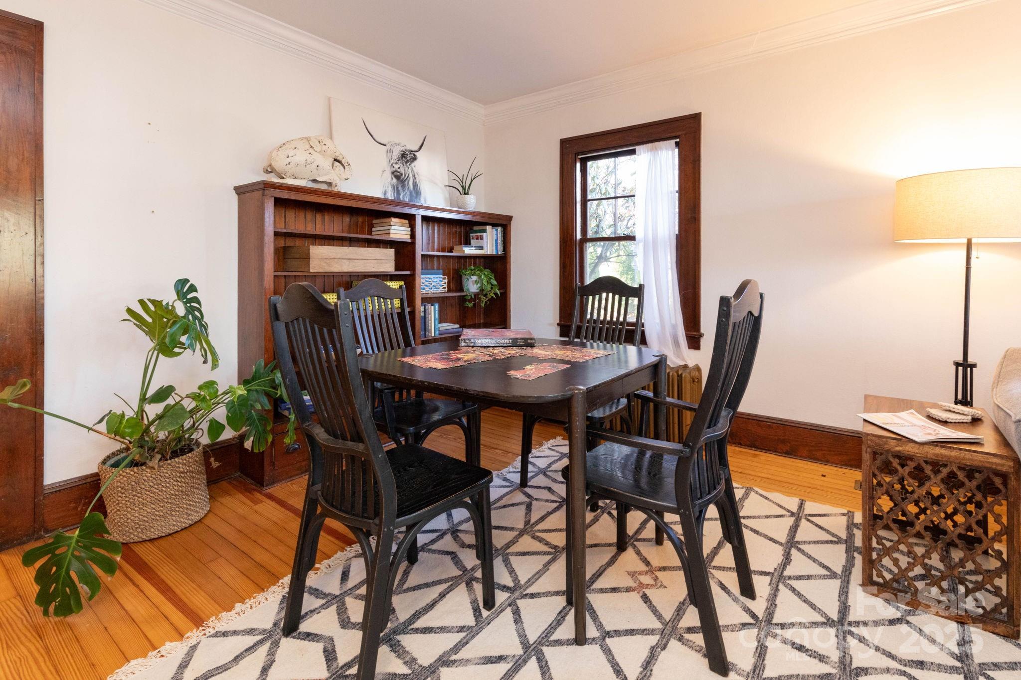 302 Iron Ridge Loop — Asheville