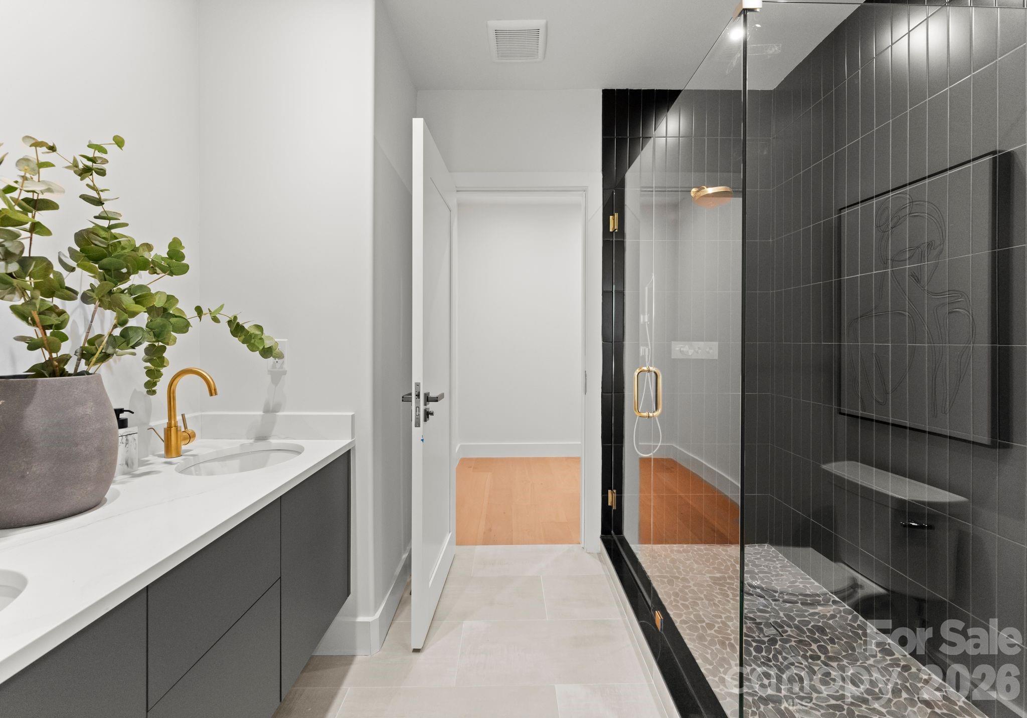 3614 Barclay Downs Drive #102 — Charlotte