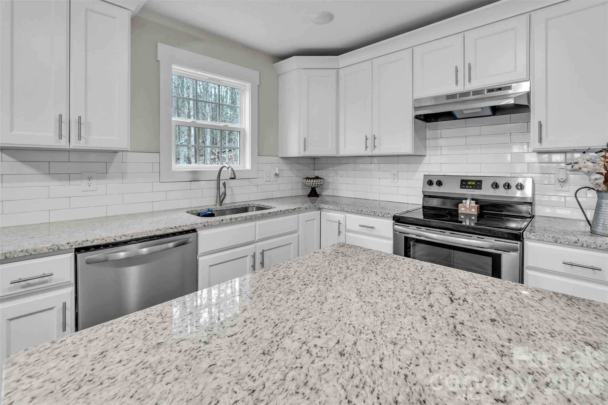 518 Lake Head Road — Norwood