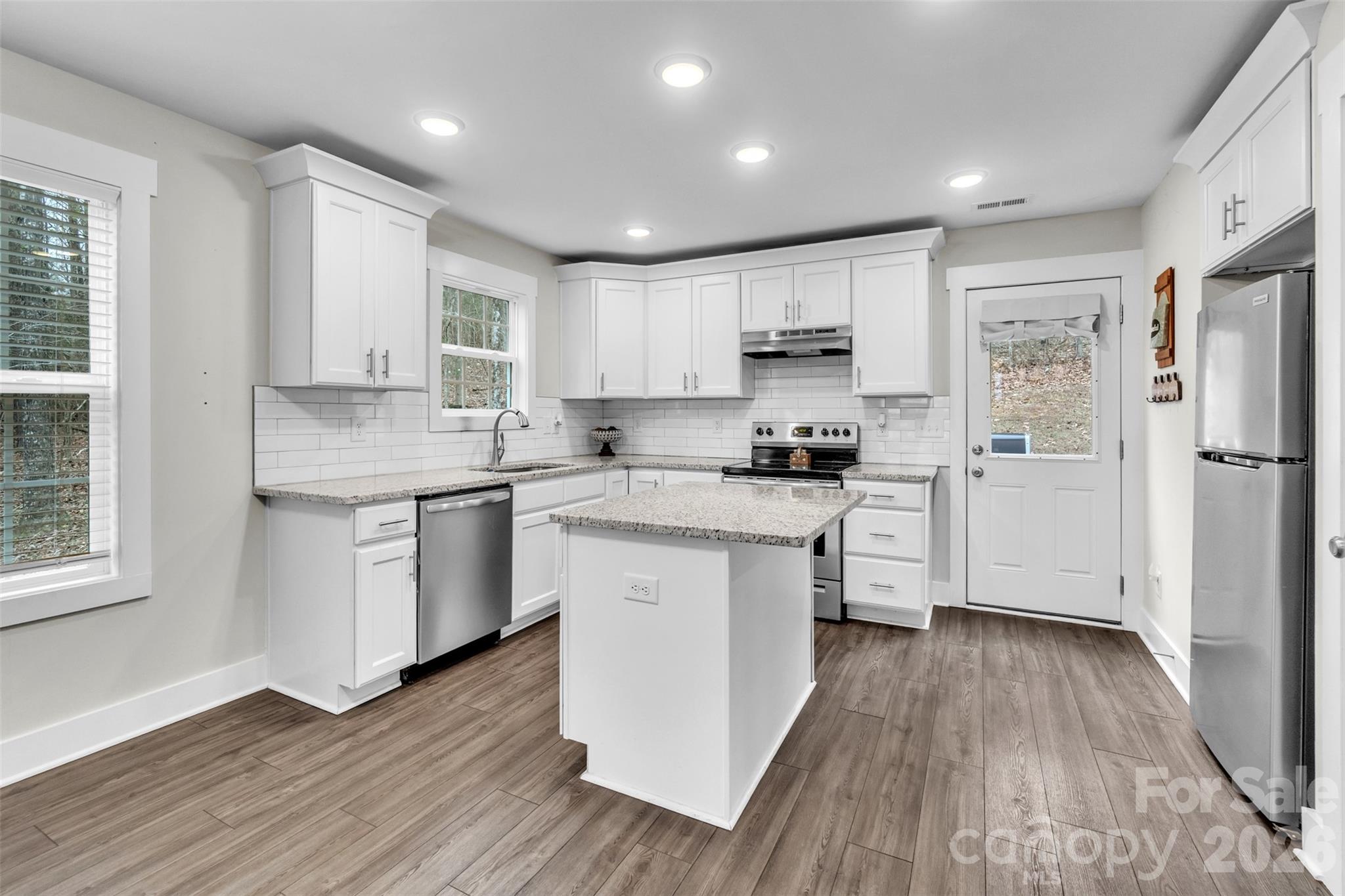 518 Lake Head Road — Norwood
