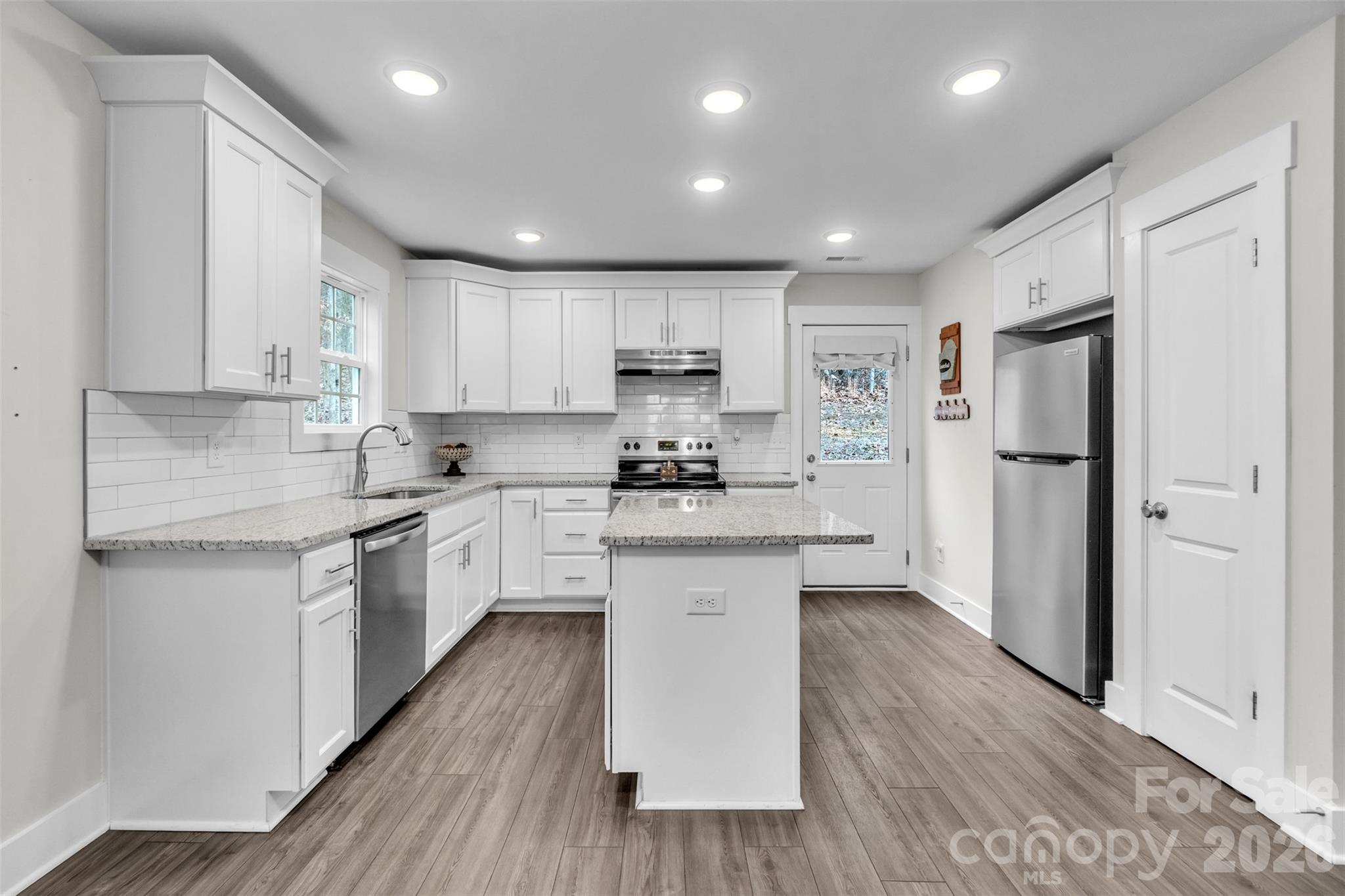 518 Lake Head Road — Norwood