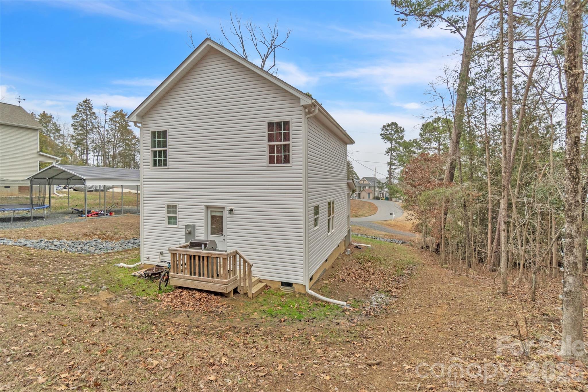 518 Lake Head Road — Norwood