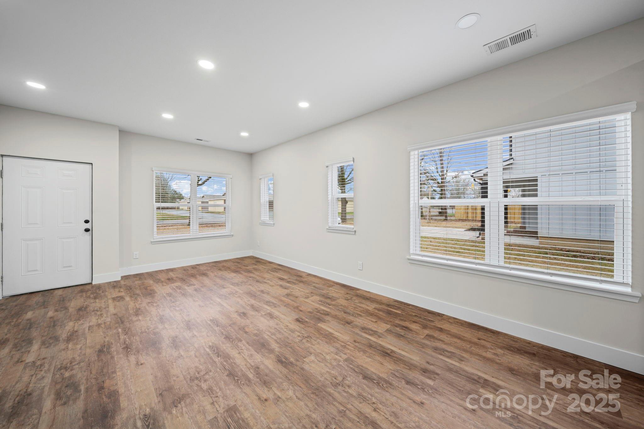 1605 Williams Road — Monroe