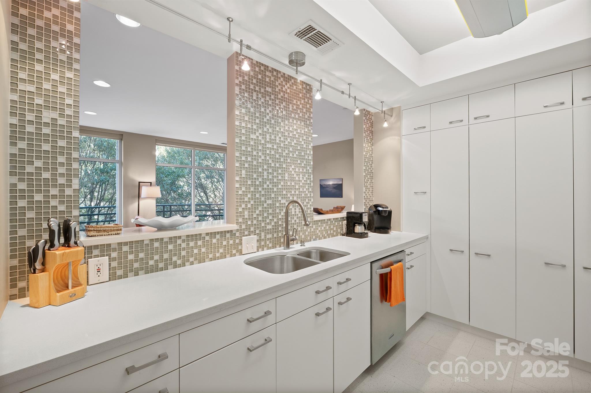 400 N Church Street #420 — Charlotte