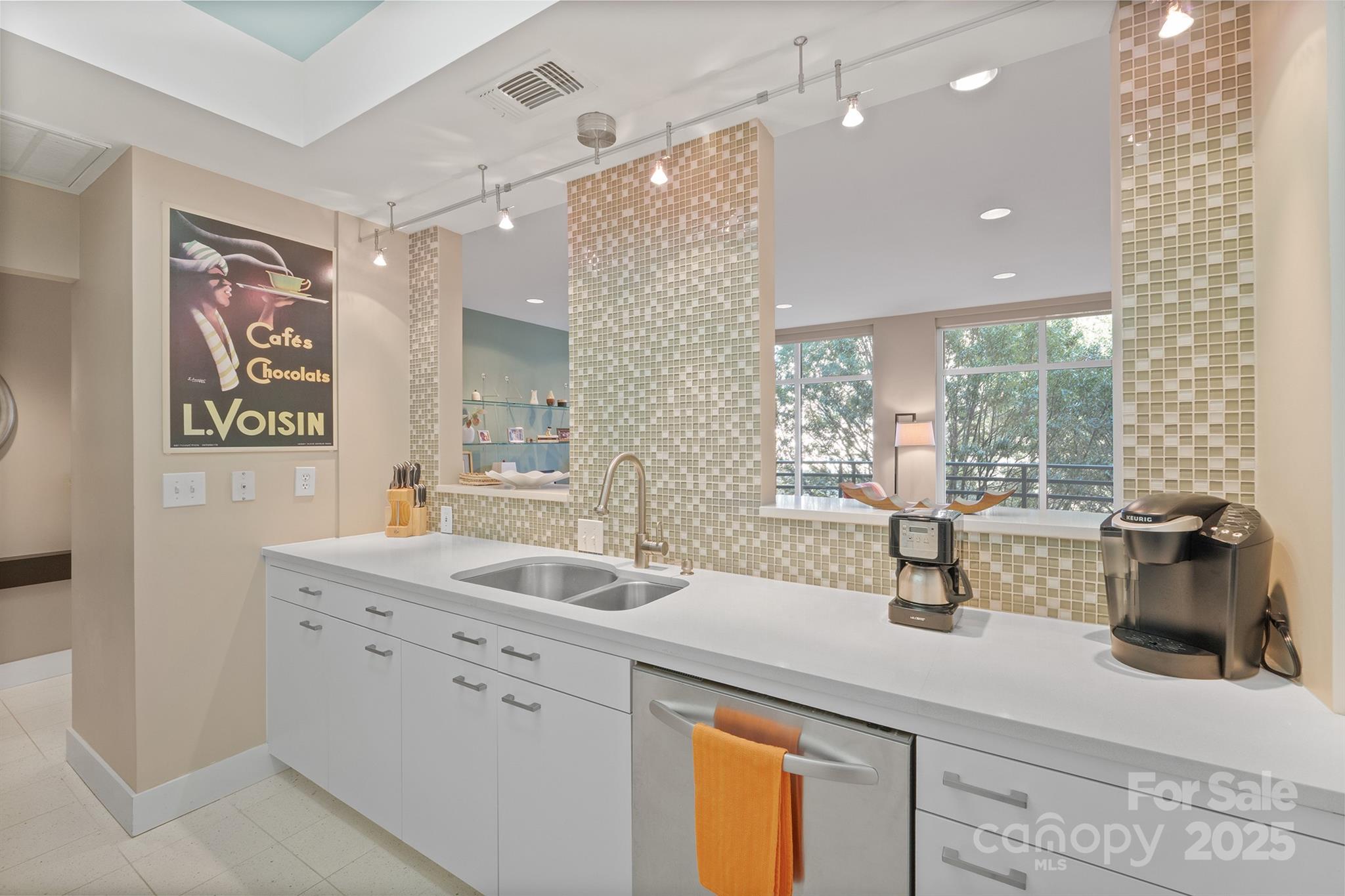 400 N Church Street #420 — Charlotte