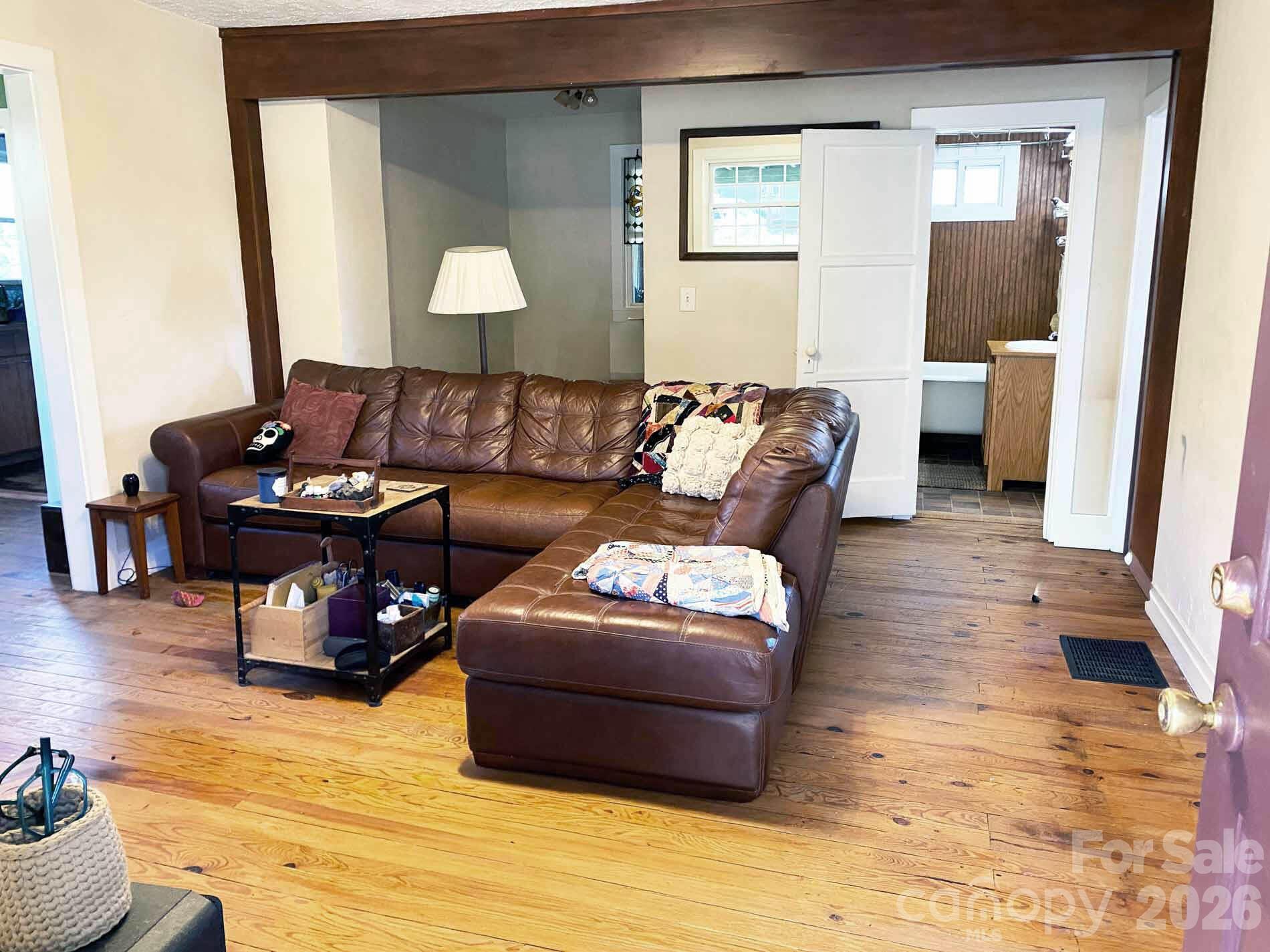 24 Ridge Avenue — Asheville