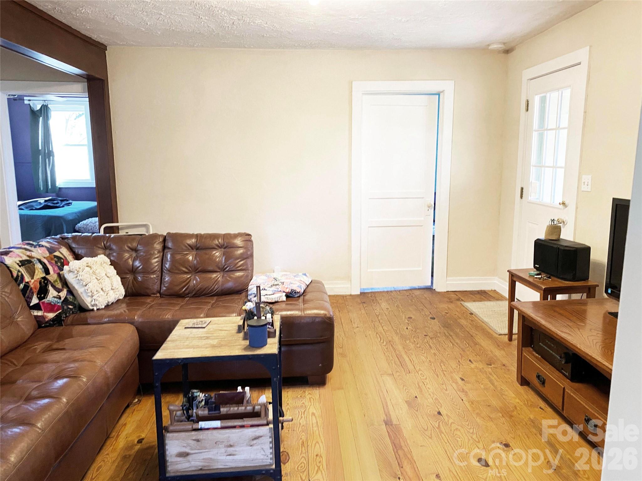 24 Ridge Avenue — Asheville