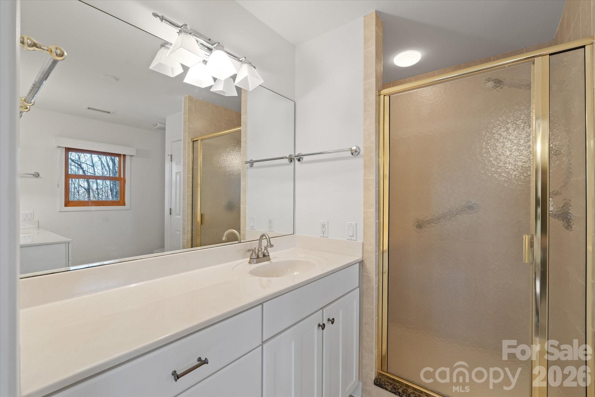 905 Old Fiddle Road — Waynesville