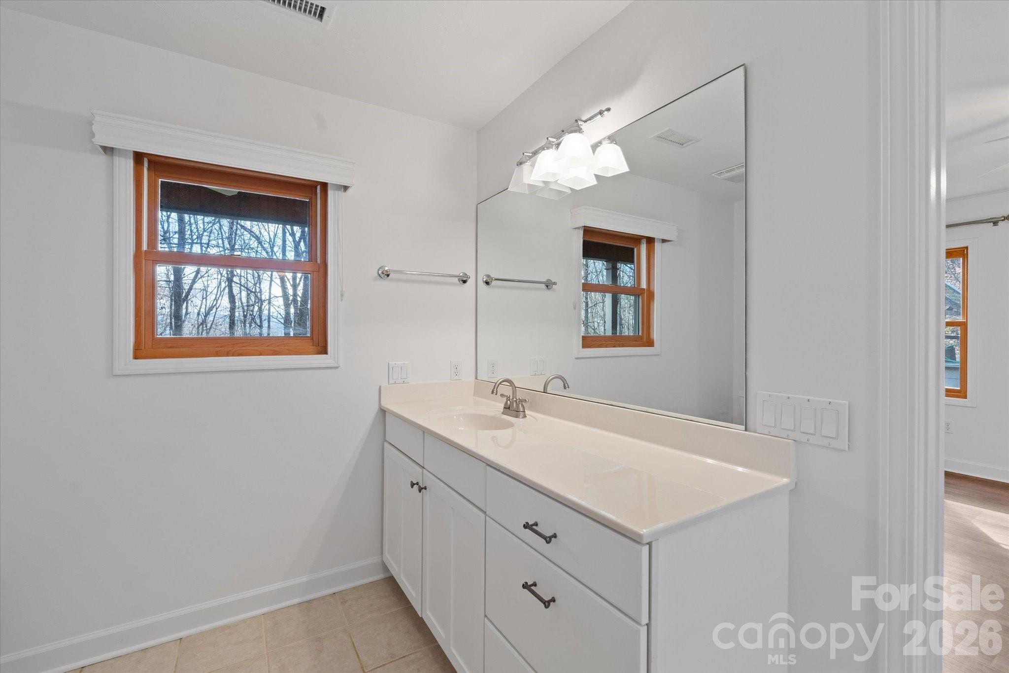 905 Old Fiddle Road — Waynesville