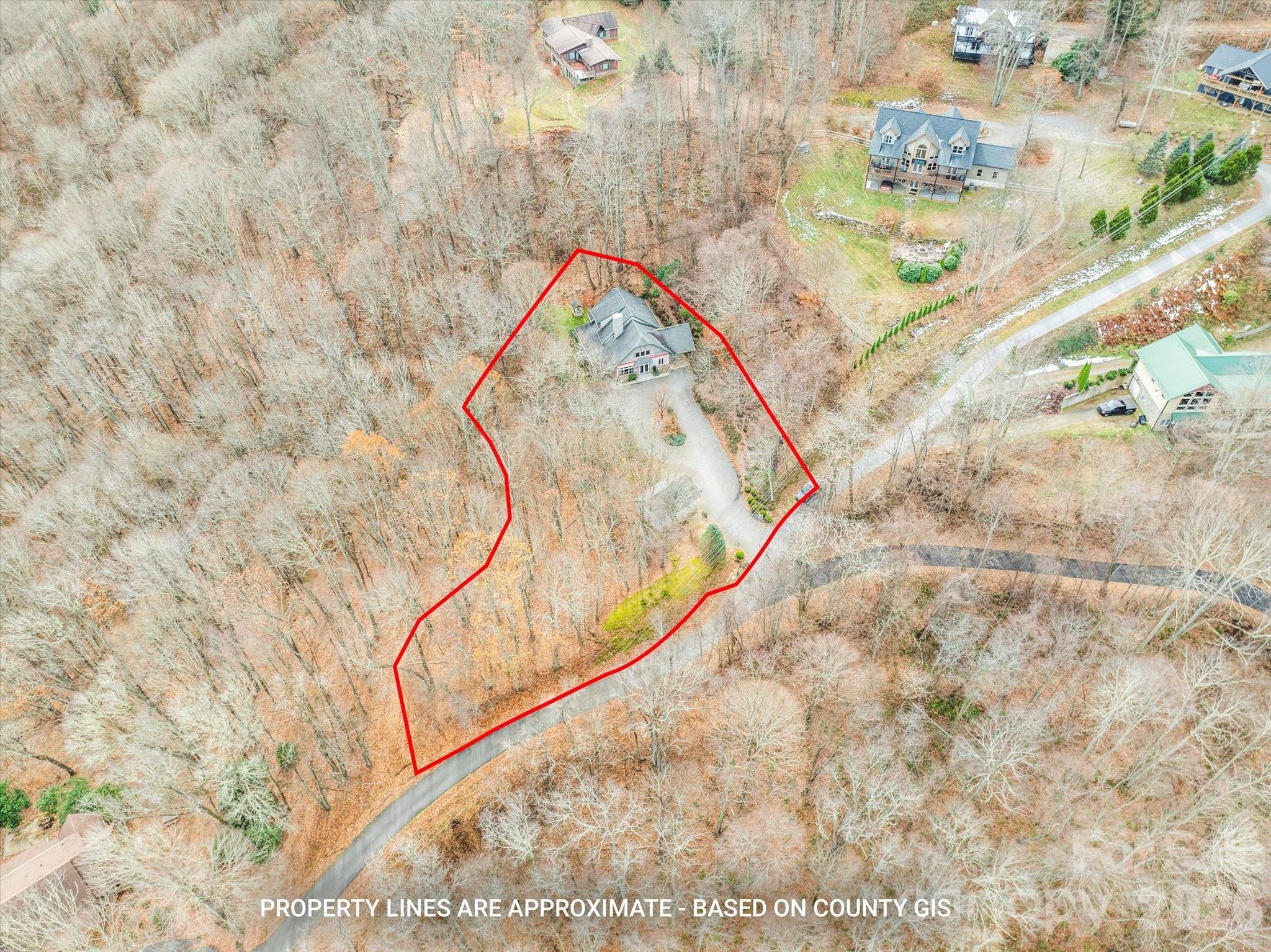 905 Old Fiddle Road — Waynesville