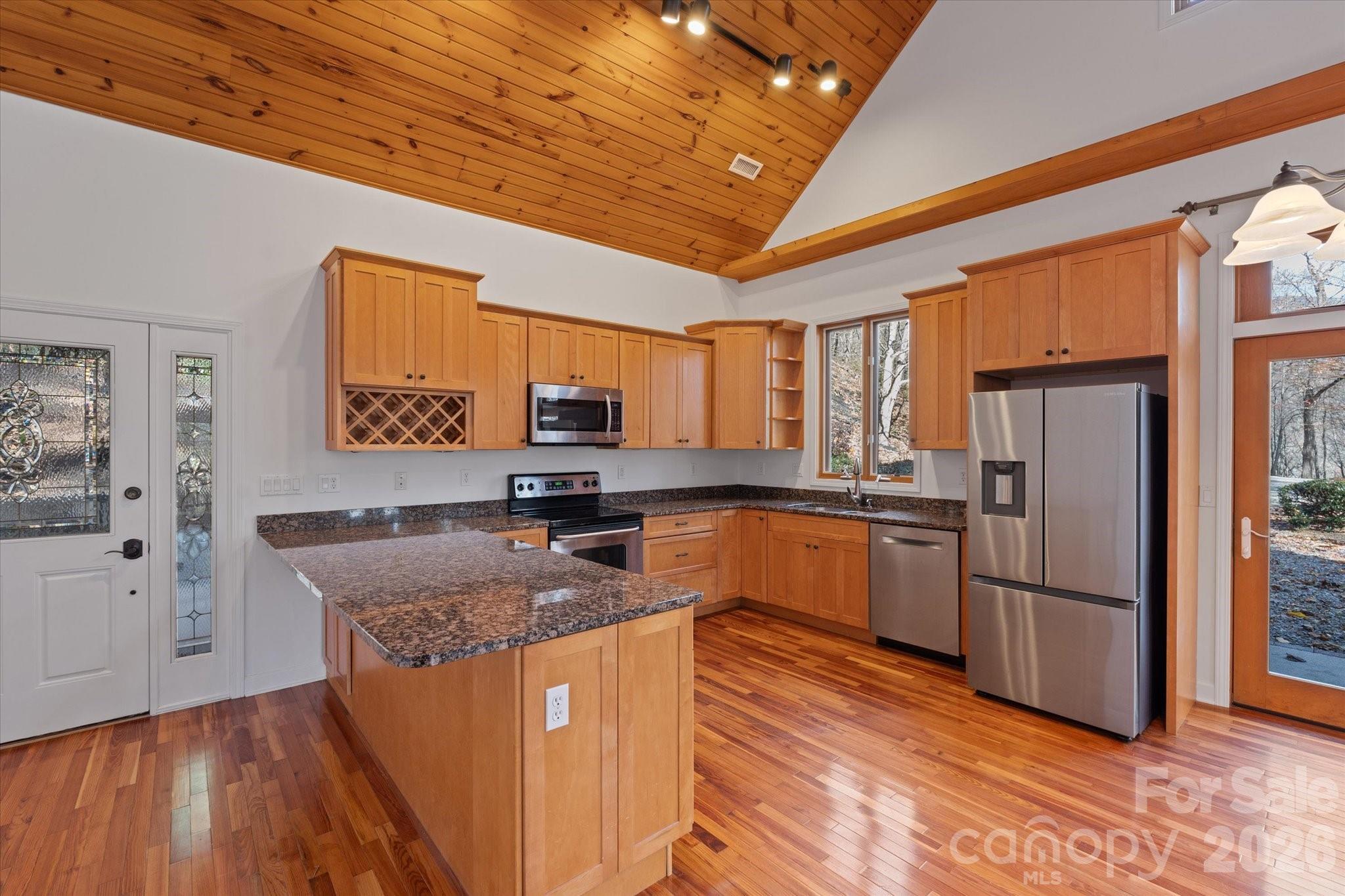 905 Old Fiddle Road — Waynesville
