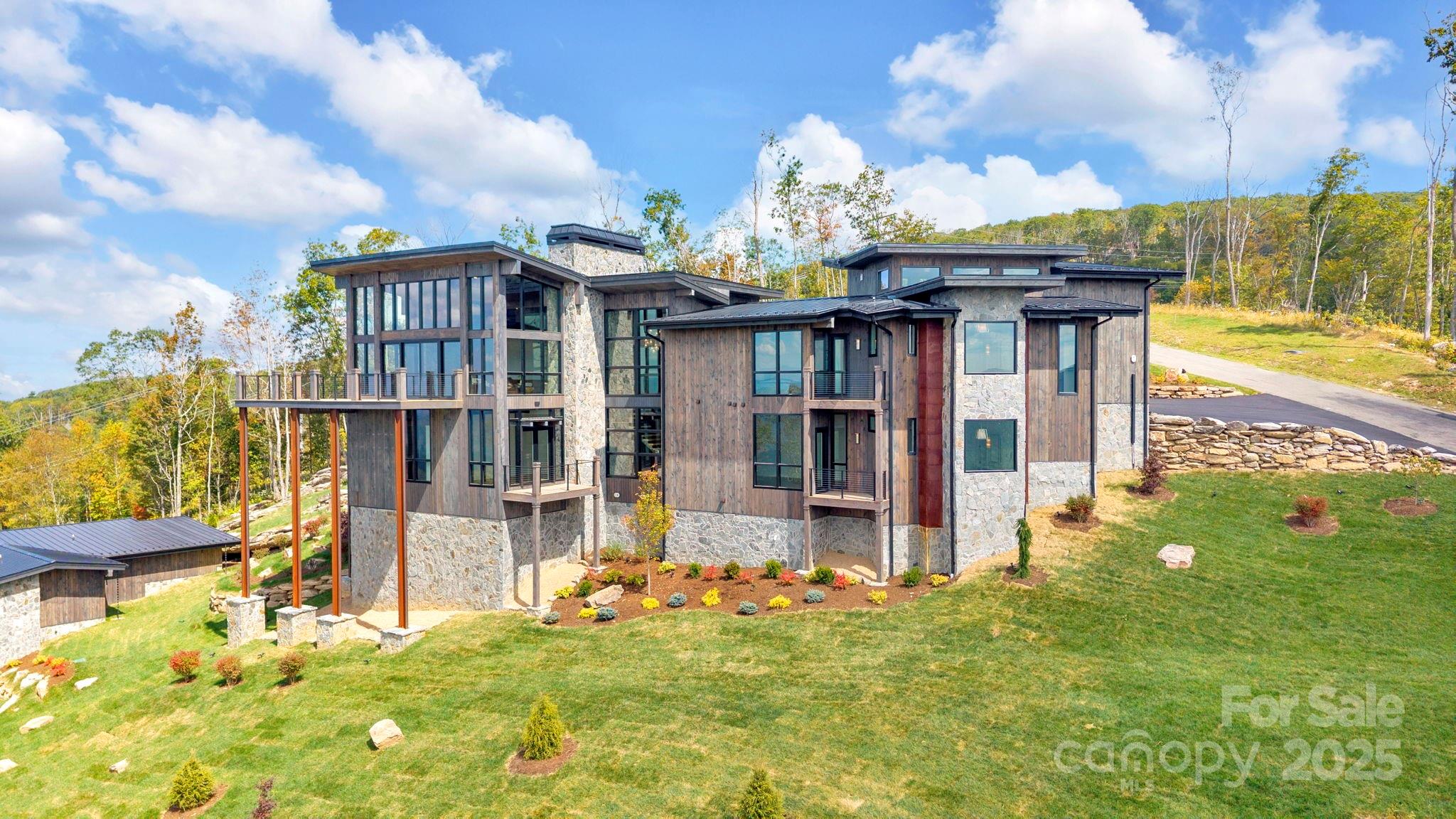 294 Silver Eagle Trail — Banner Elk