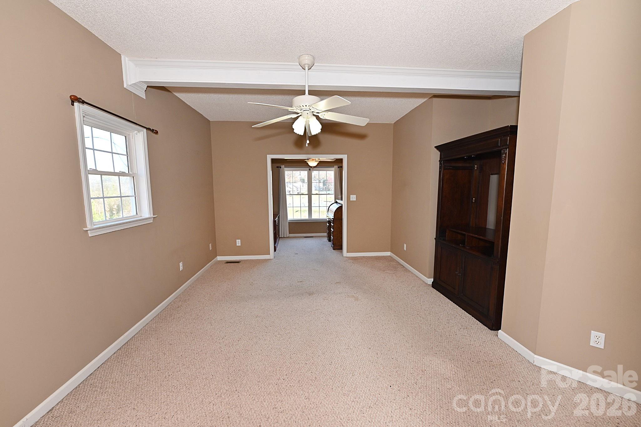 518 30th Avenue Circle NE — Hickory