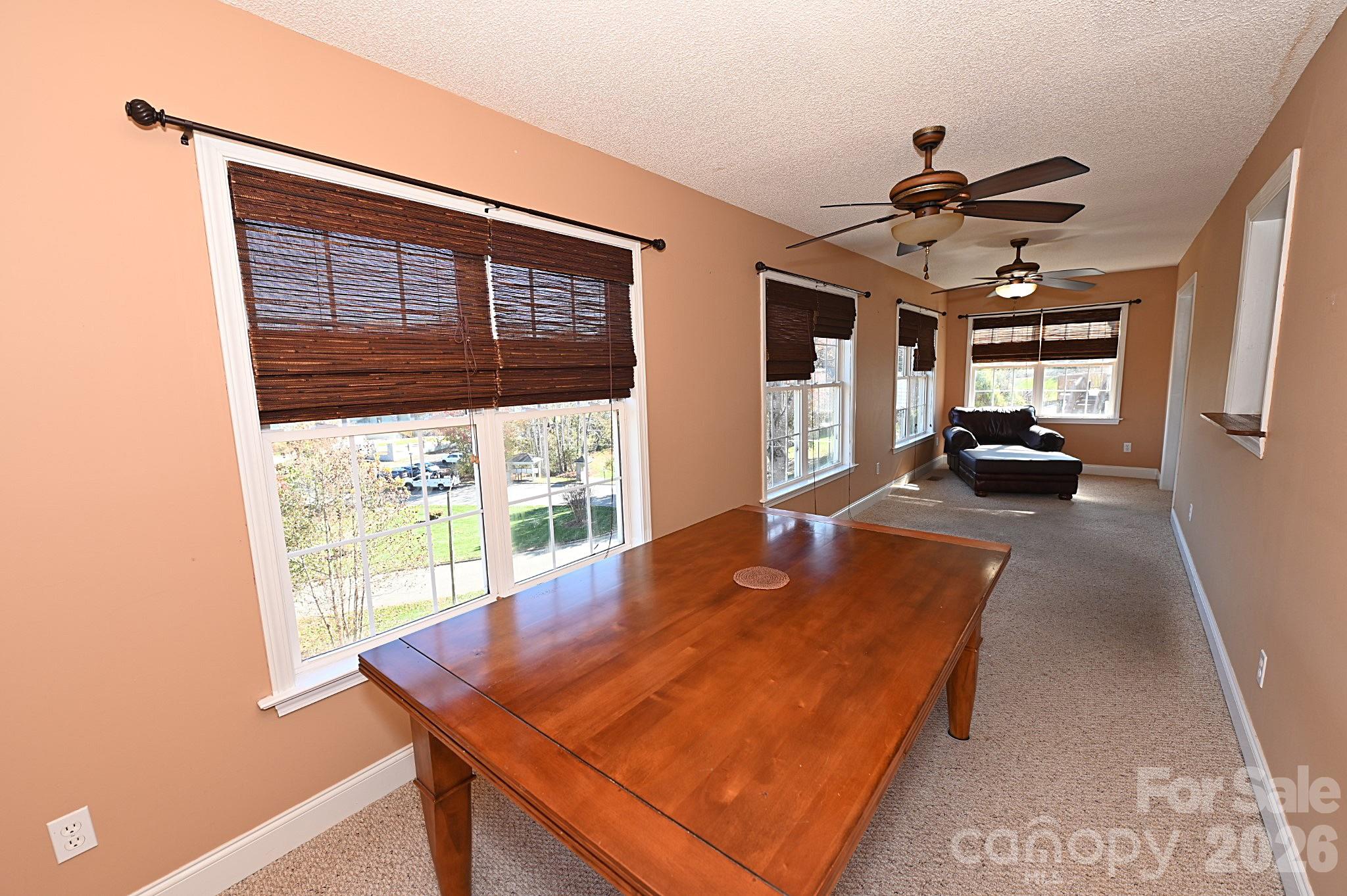 518 30th Avenue Circle NE — Hickory