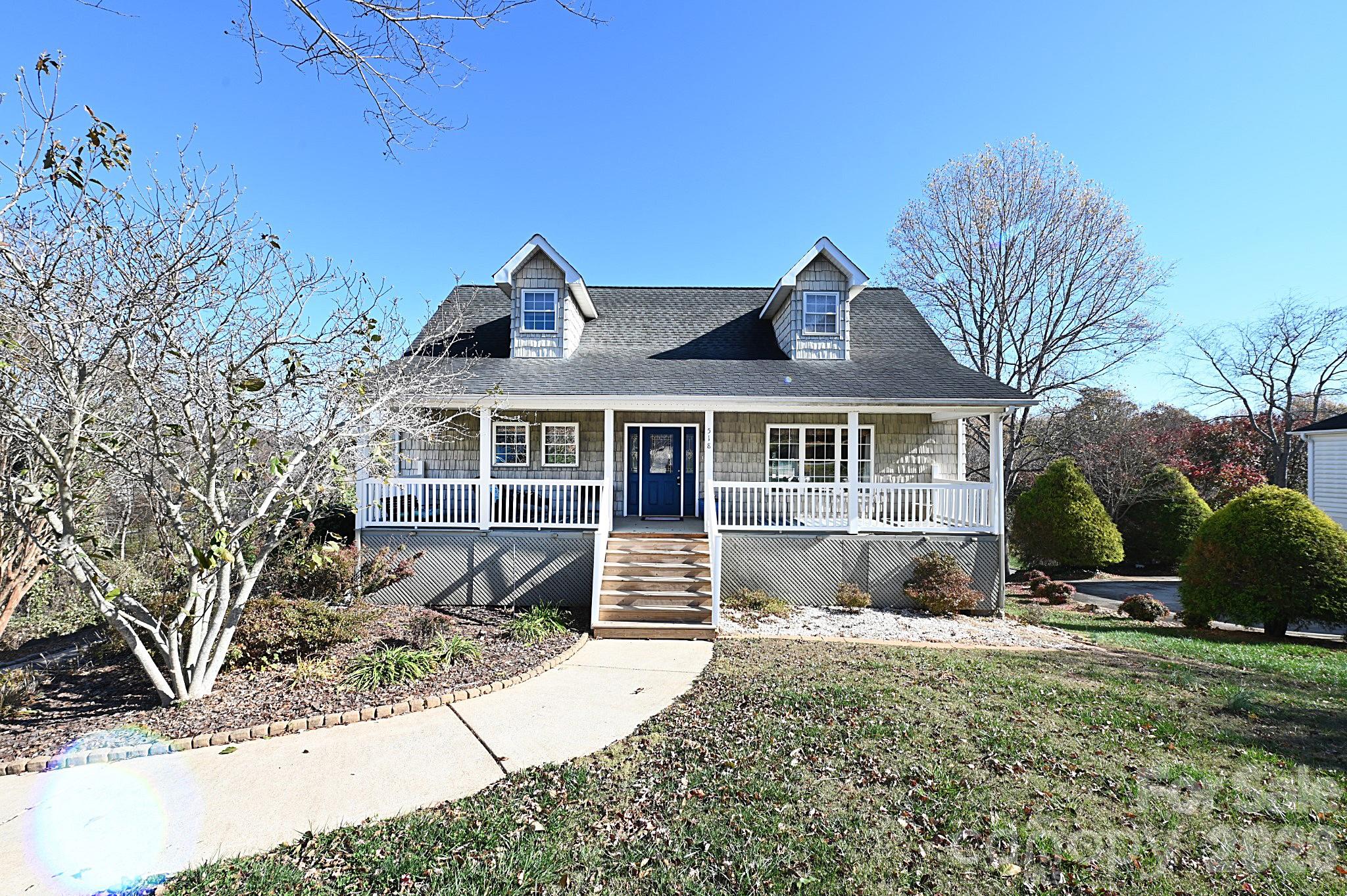 518 30th Avenue Circle NE — Hickory