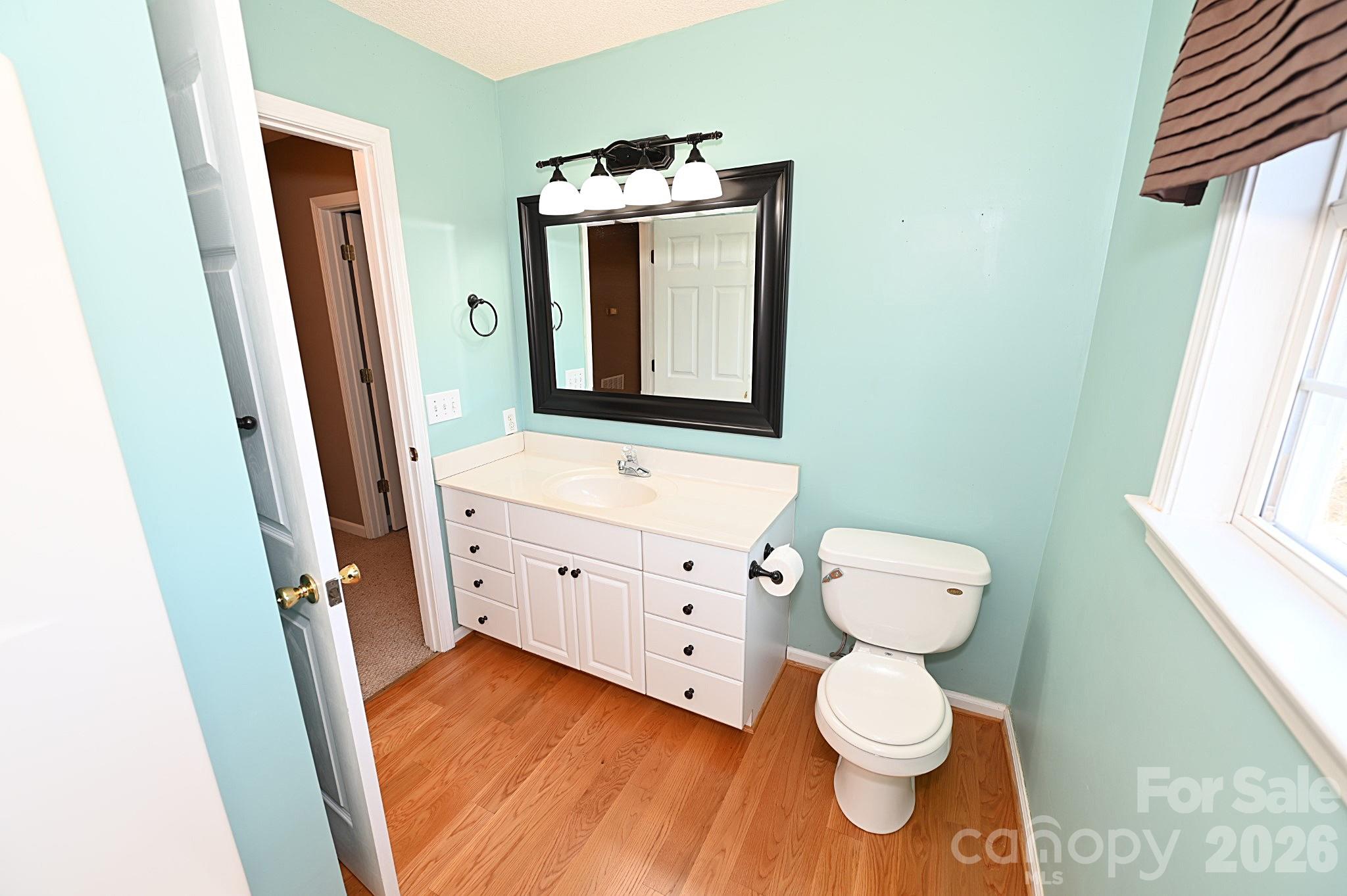 518 30th Avenue Circle NE — Hickory