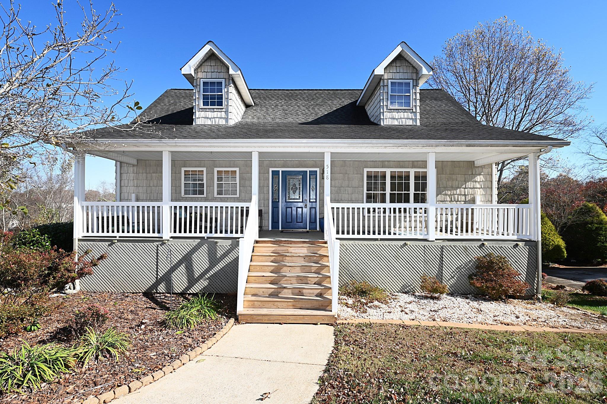 518 30th Avenue Circle NE — Hickory