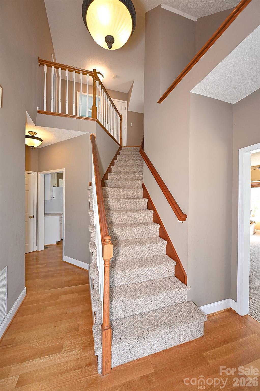 518 30th Avenue Circle NE — Hickory