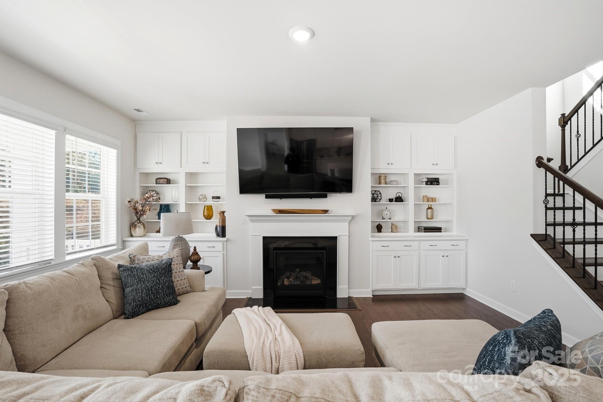 25005 Westwick Lane — Huntersville
