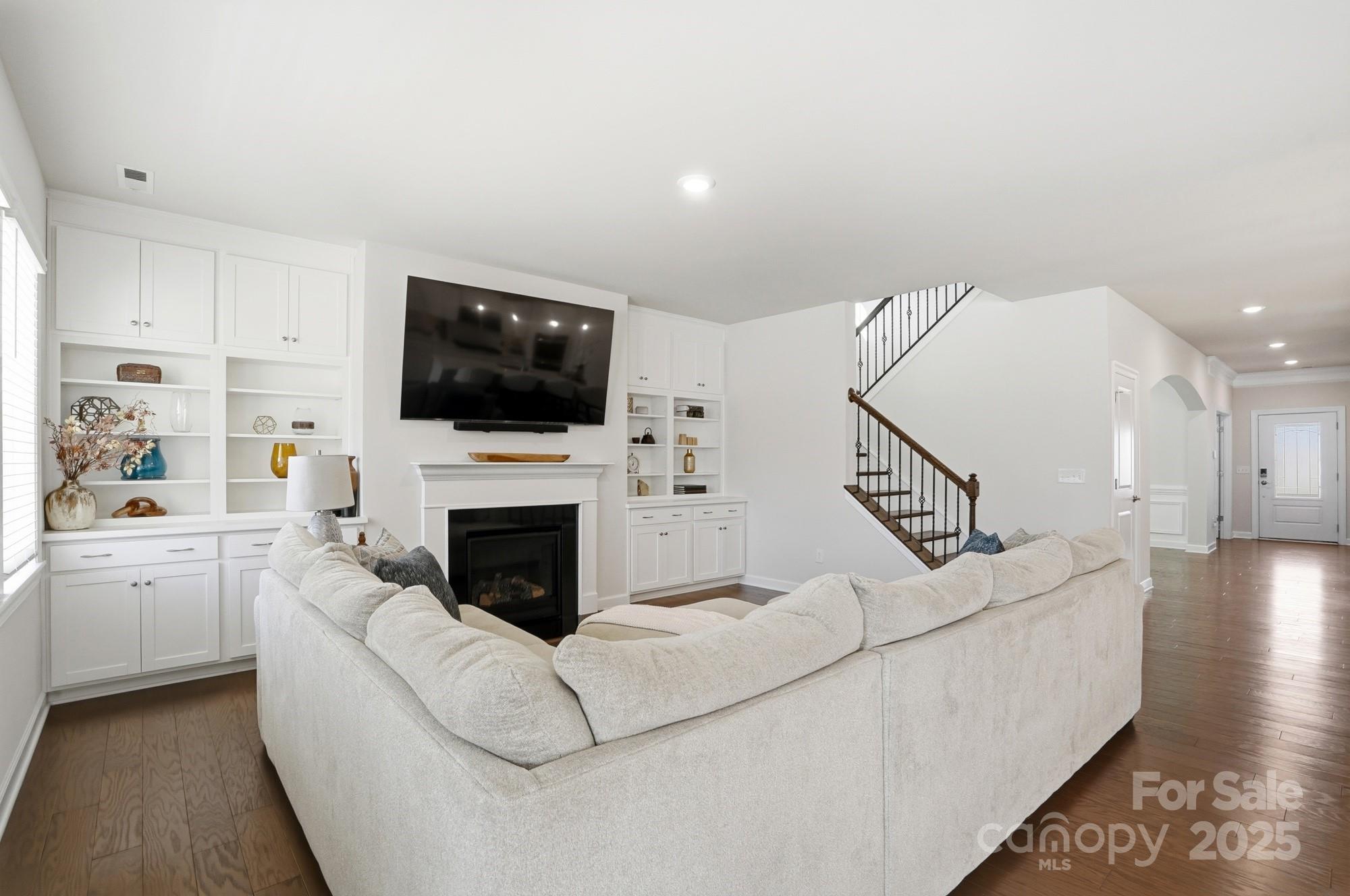 25005 Westwick Lane — Huntersville